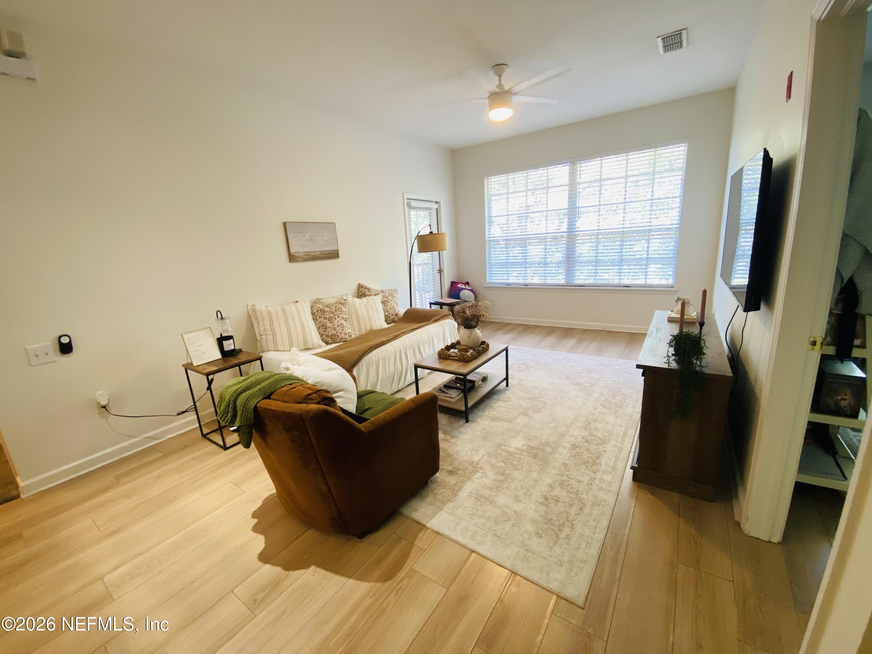 10550 BAYMEADOWS Road 327