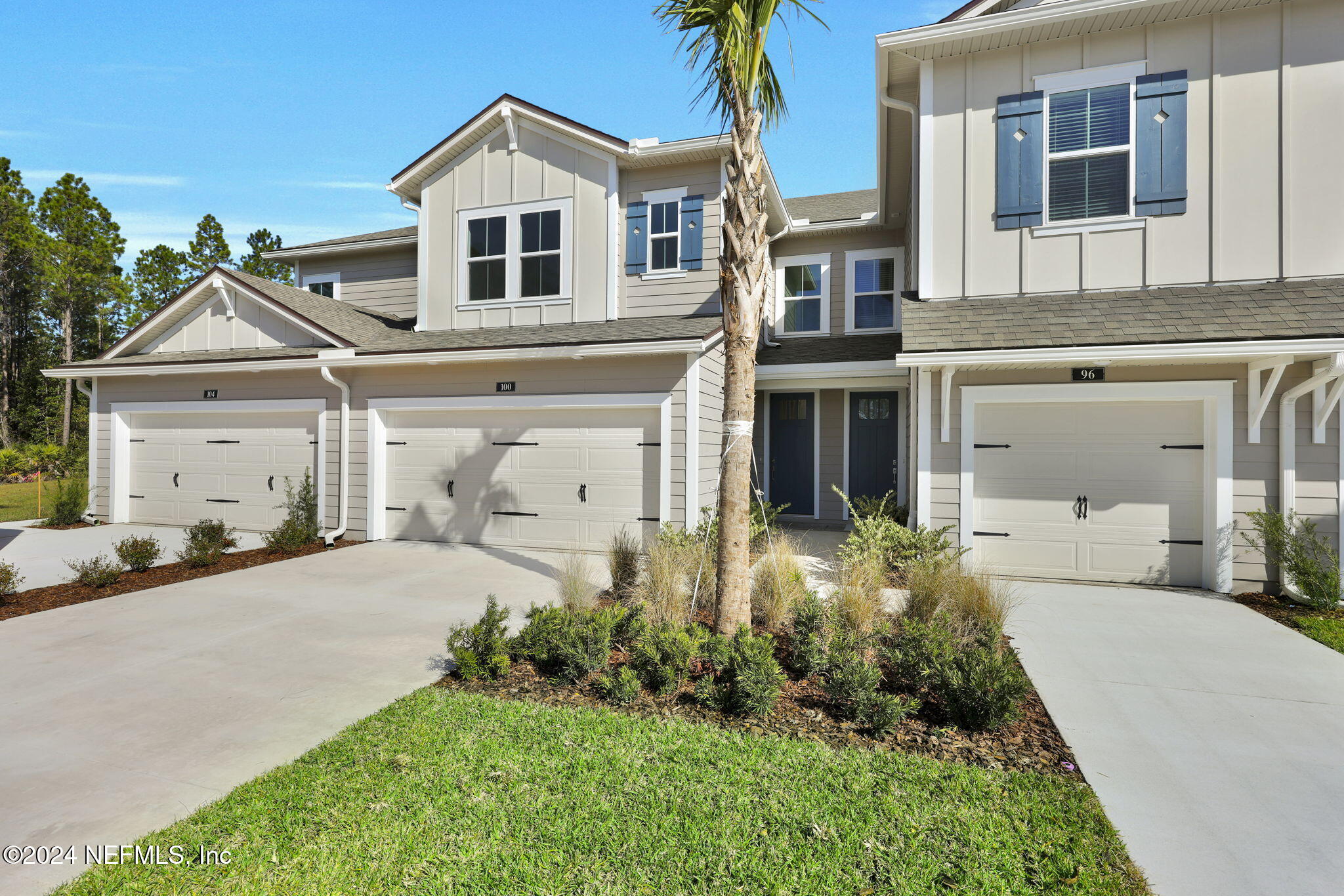 100 WOODLAND PARK Drive