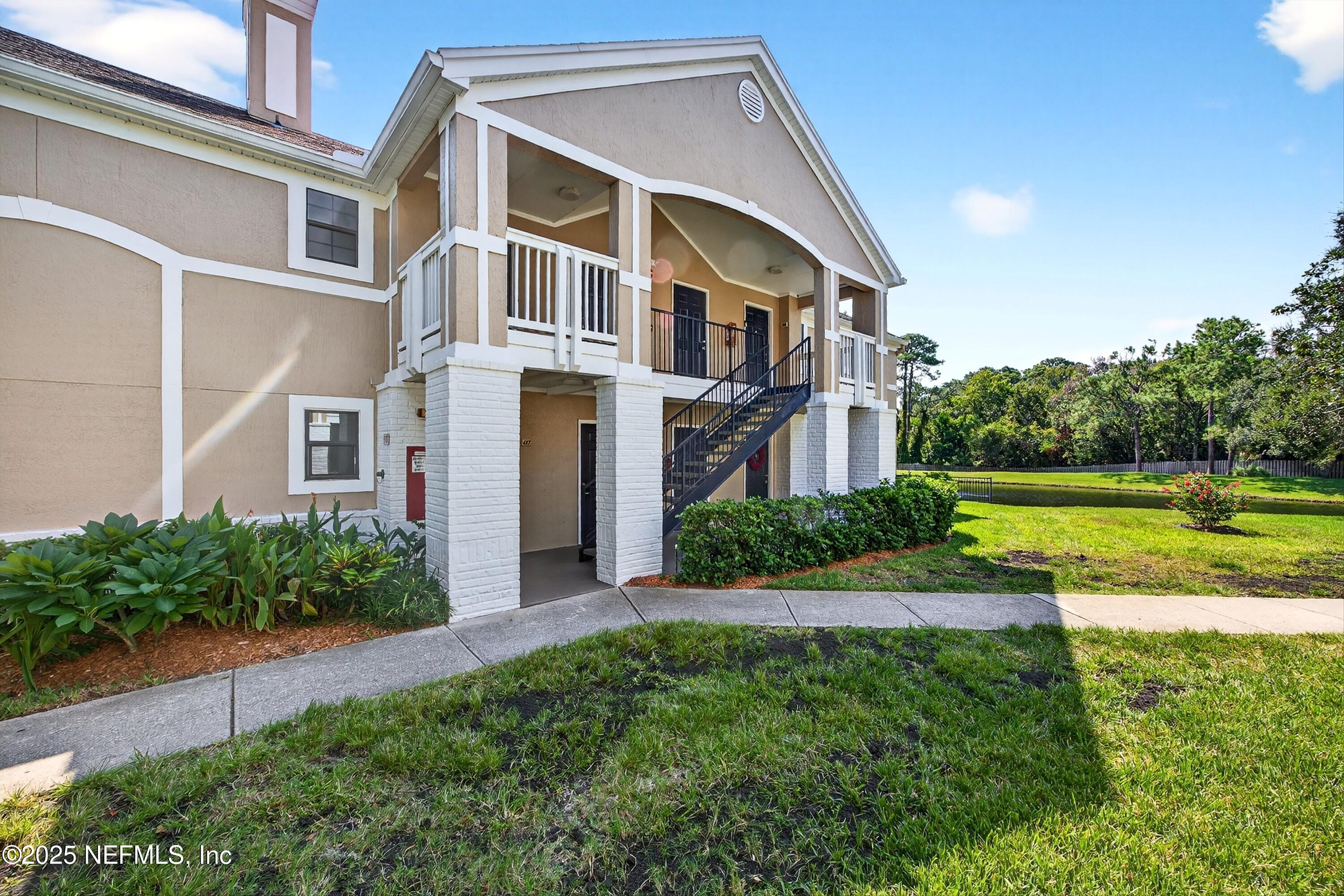 705 BOARDWALK Drive 427