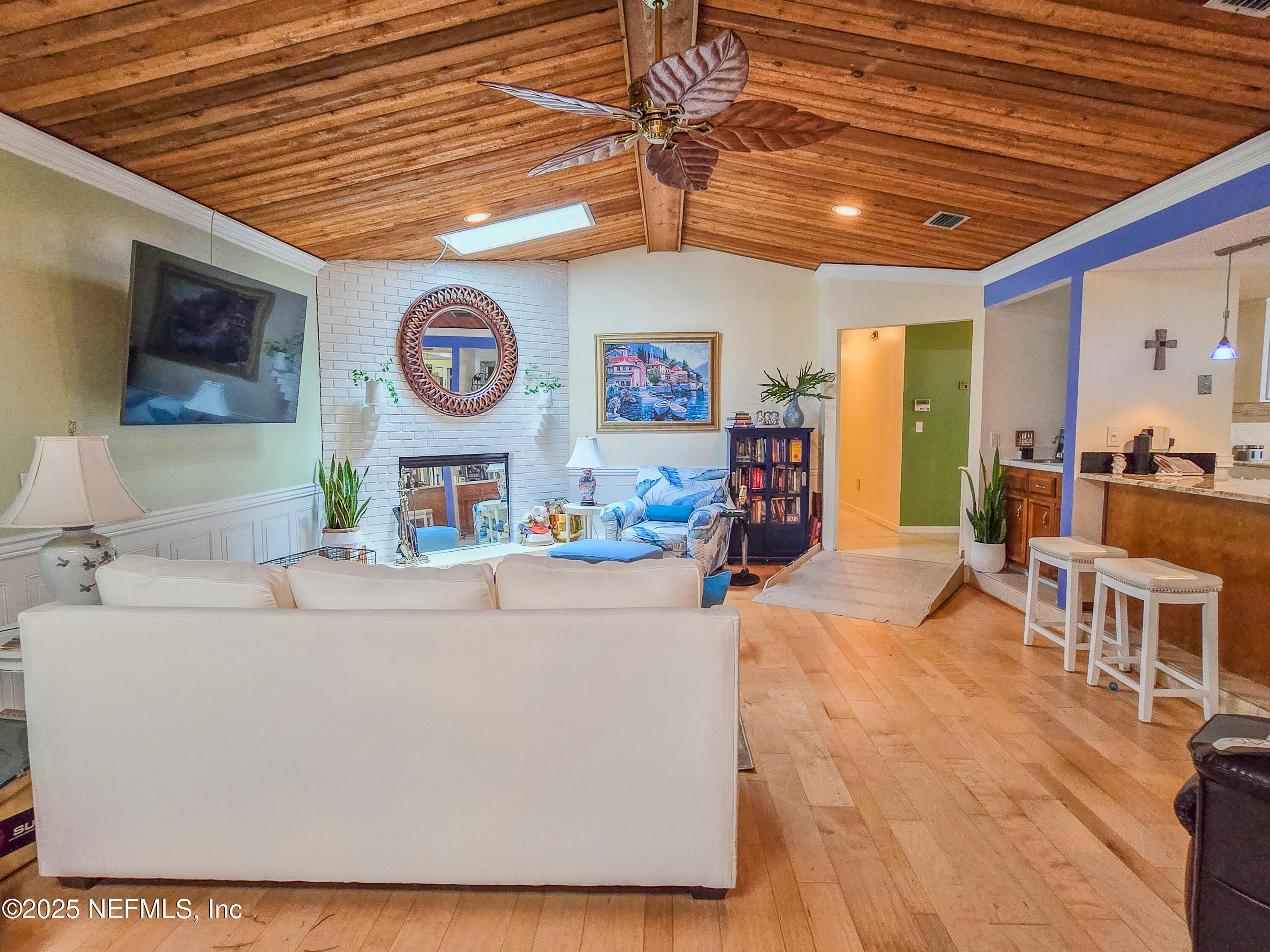2243 THE WOODS Drive E