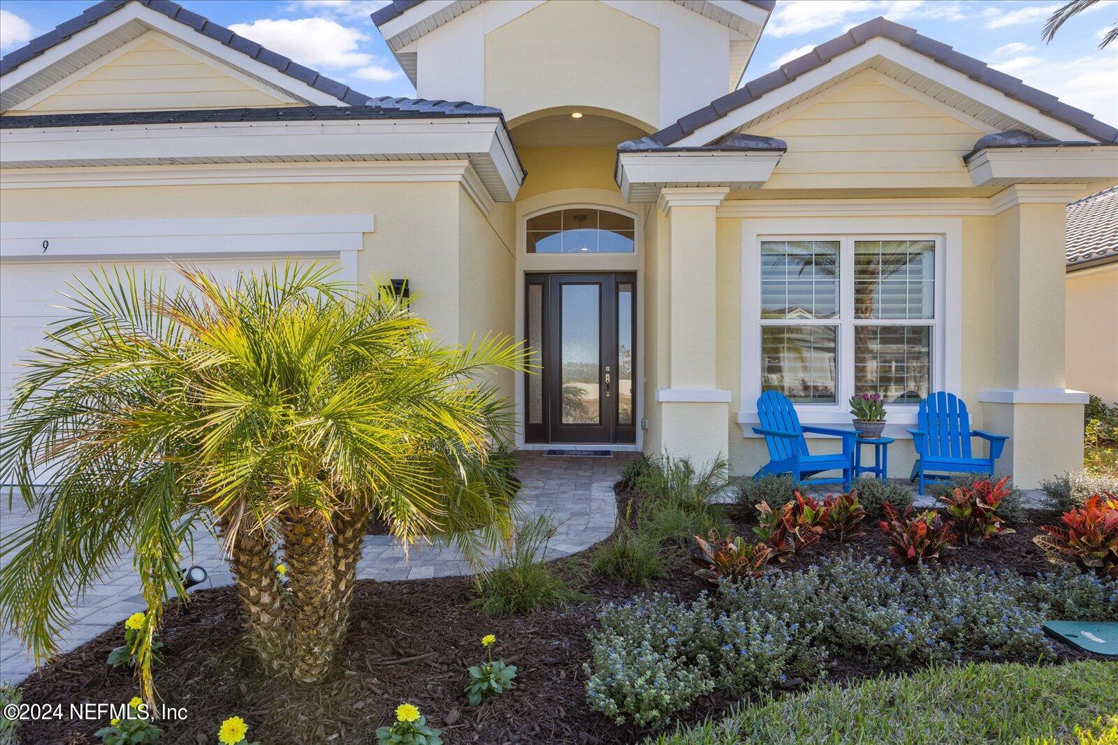Palm Coast, FL home for sale located at 9 Del Palma Drive, Palm Coast, FL 32137