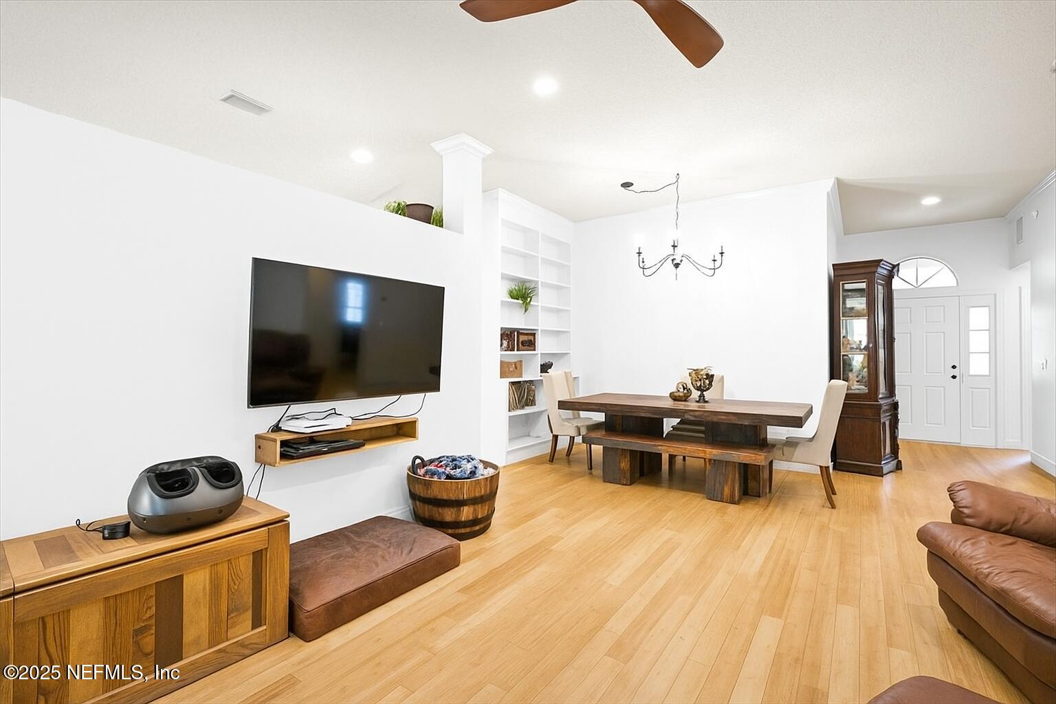 389 W TROPICAL Trace