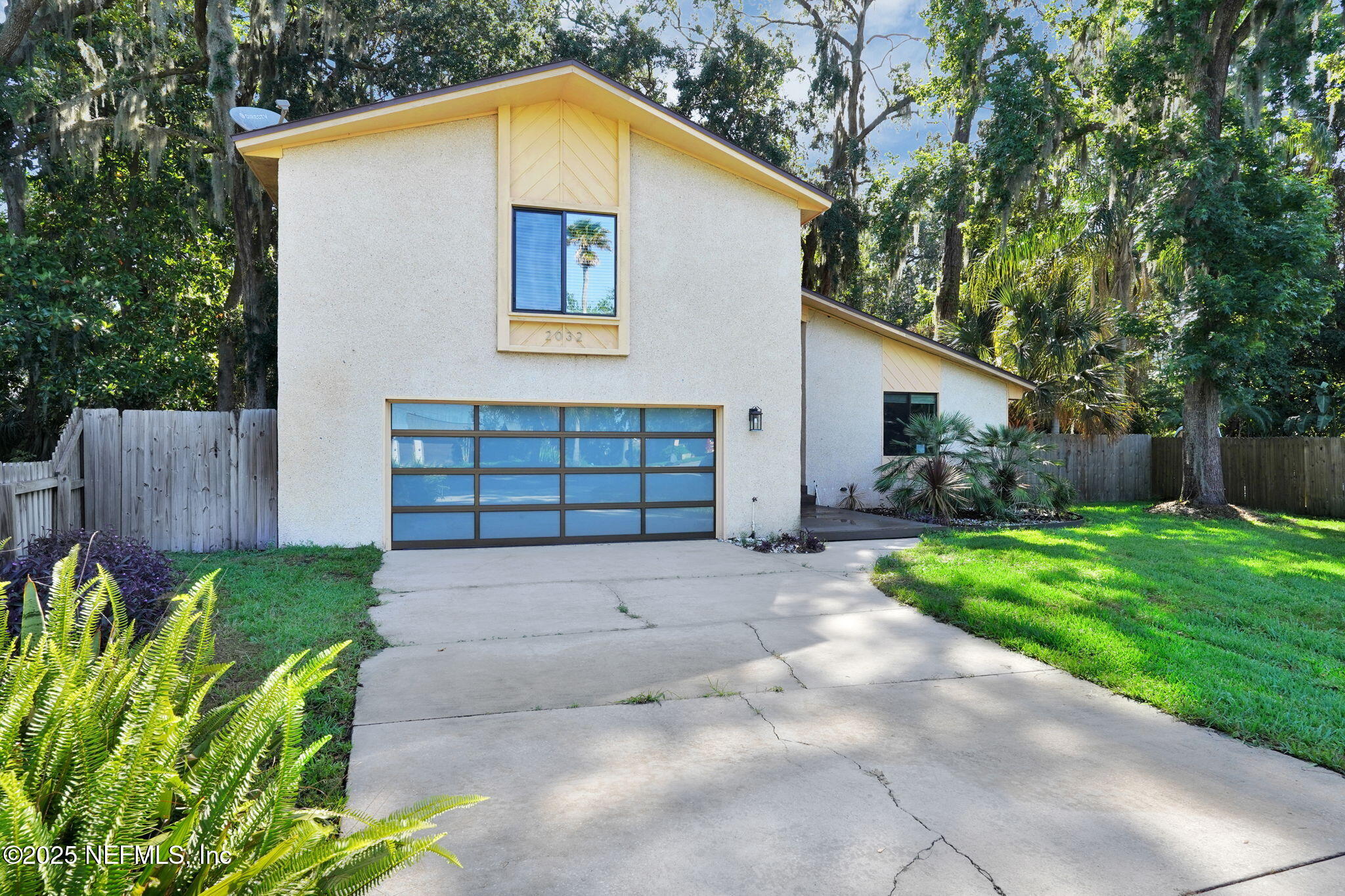 2032 SANDPIPER Point