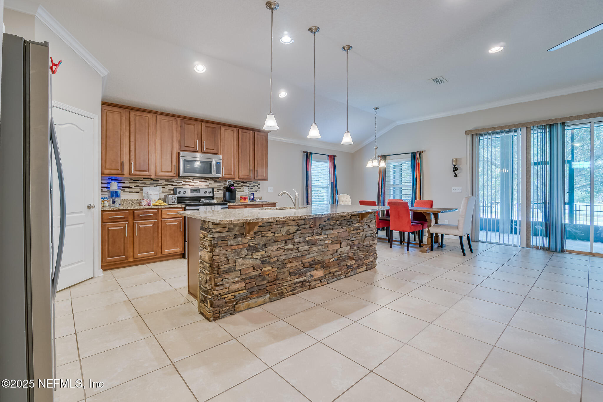 6359 ROLLING TREE Street