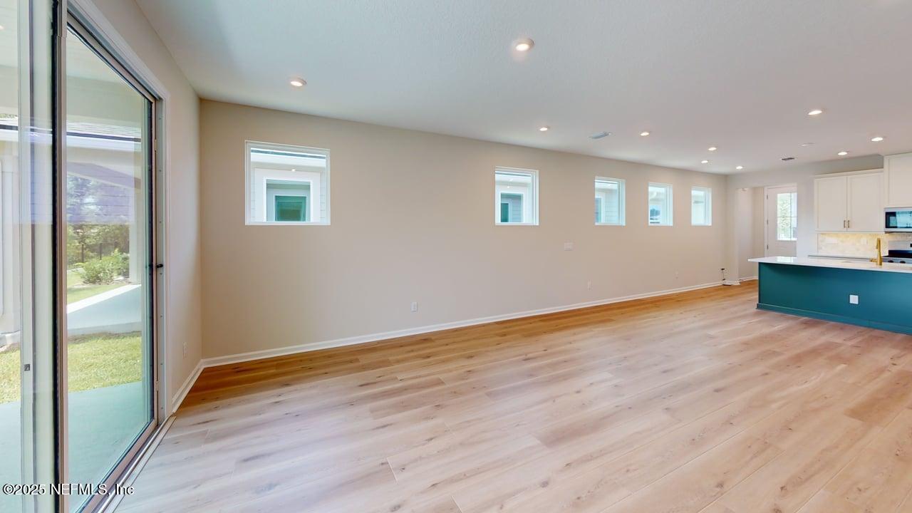 499 JUNIPER HILLS Drive