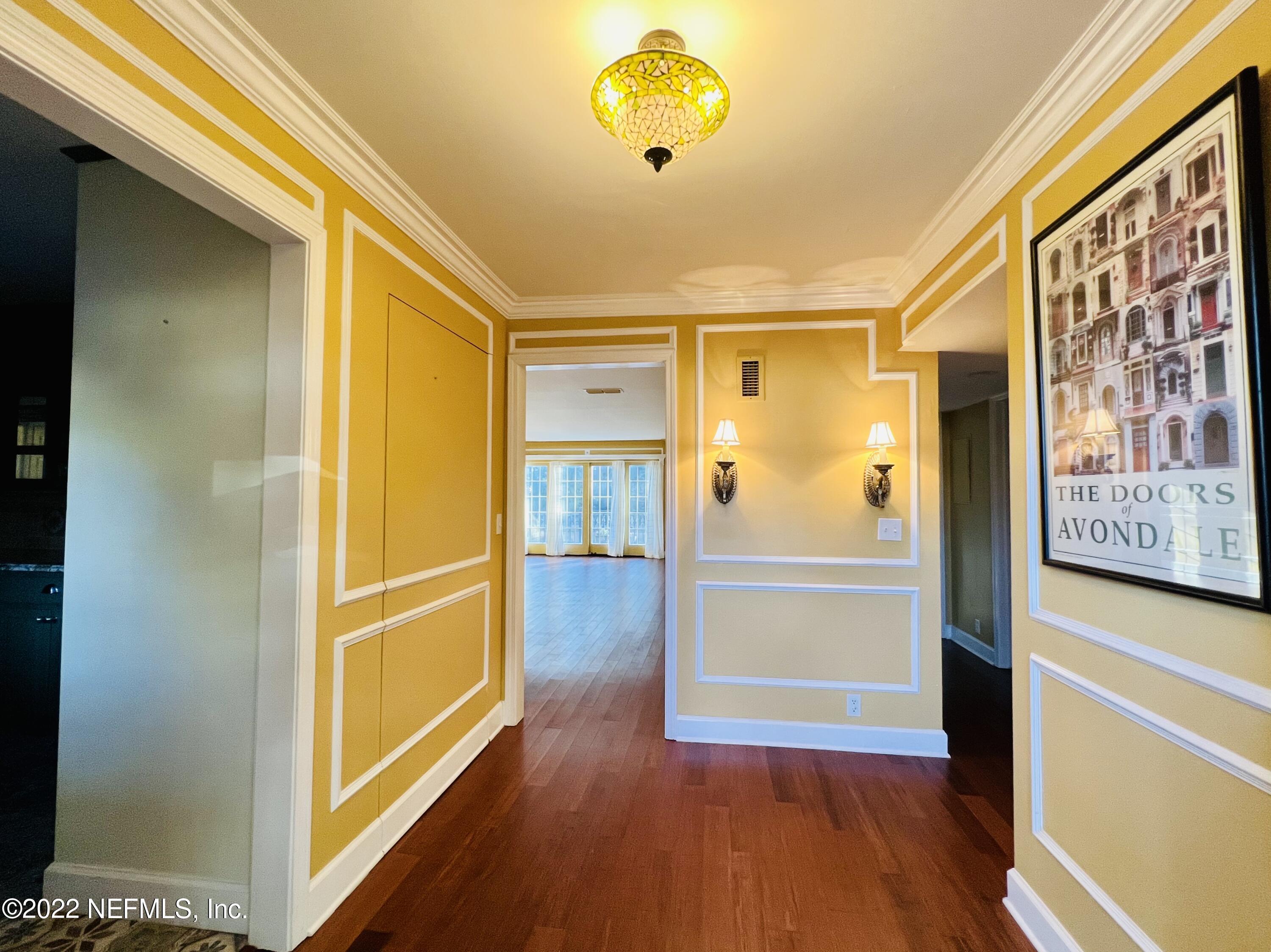 2950 ST JOHNS Avenue 18