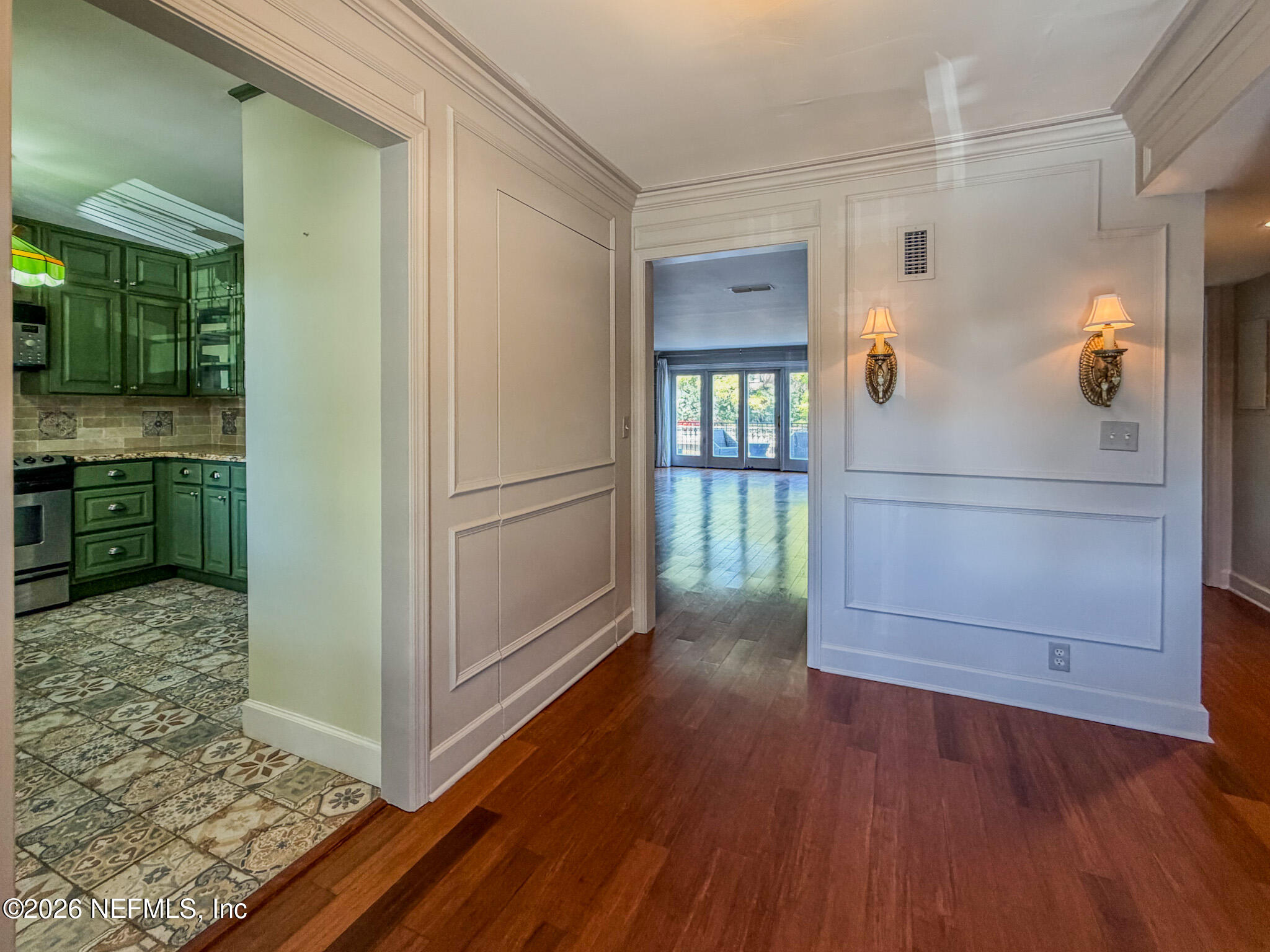 2950 ST JOHNS Avenue 18