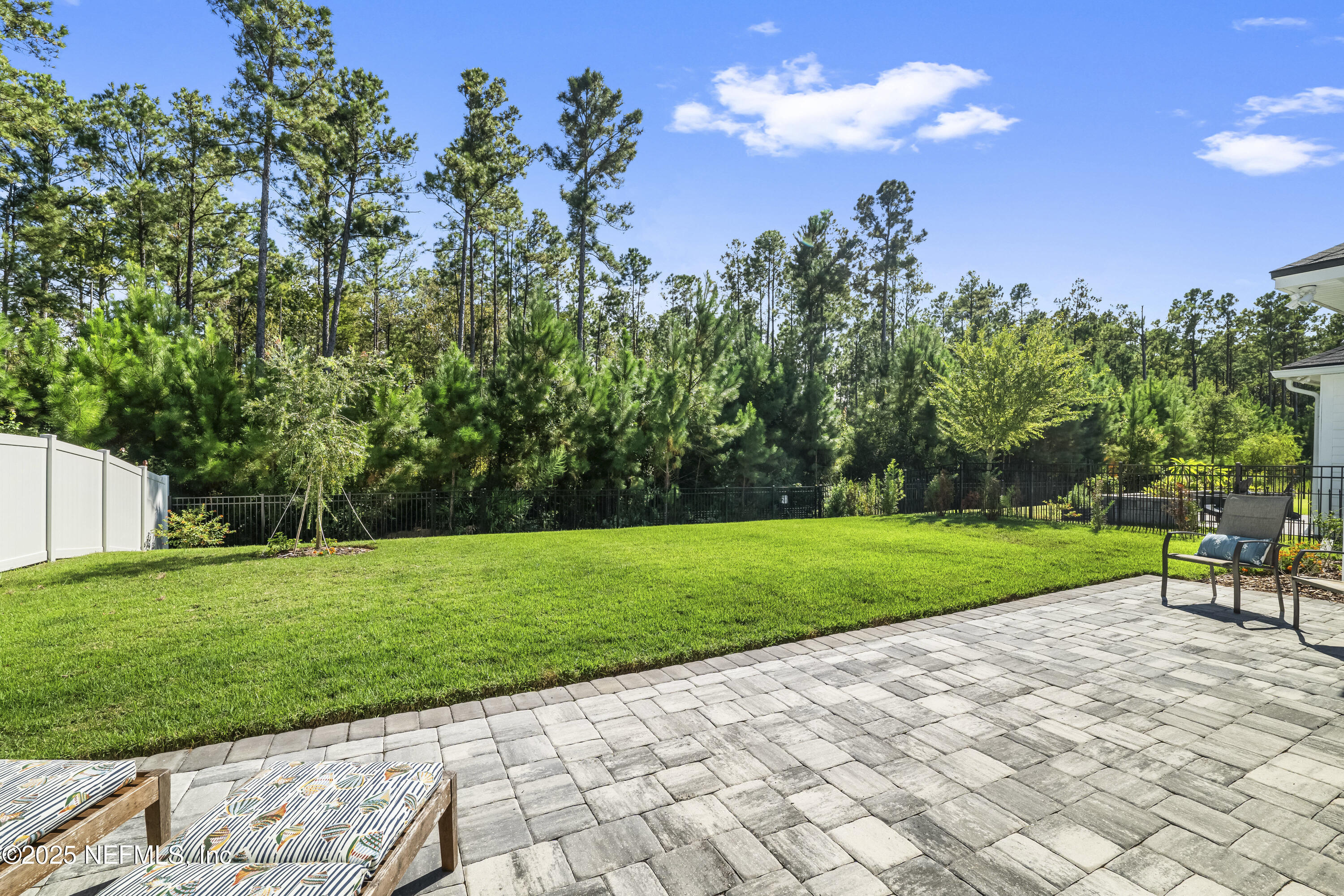 324 SAWGRASS Drive