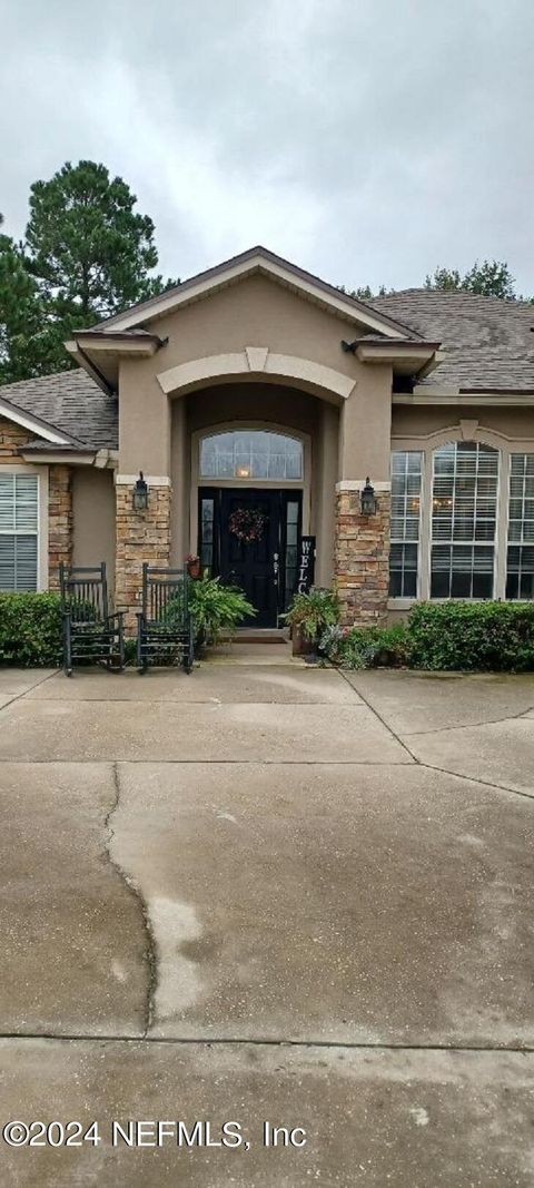 A home in Yulee