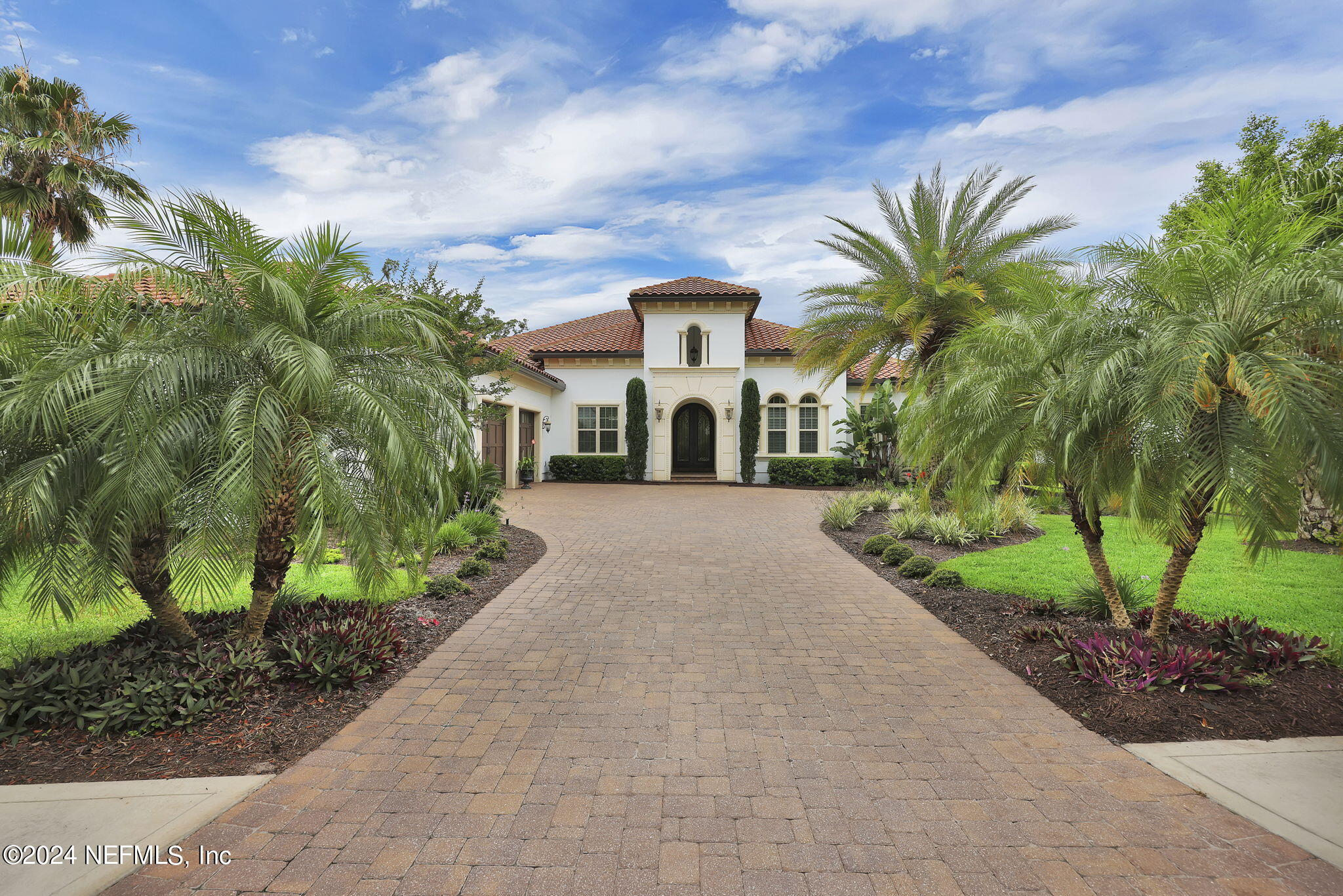 St Augustine, FL home for sale located at 125 Senora Court, St Augustine, FL 32095