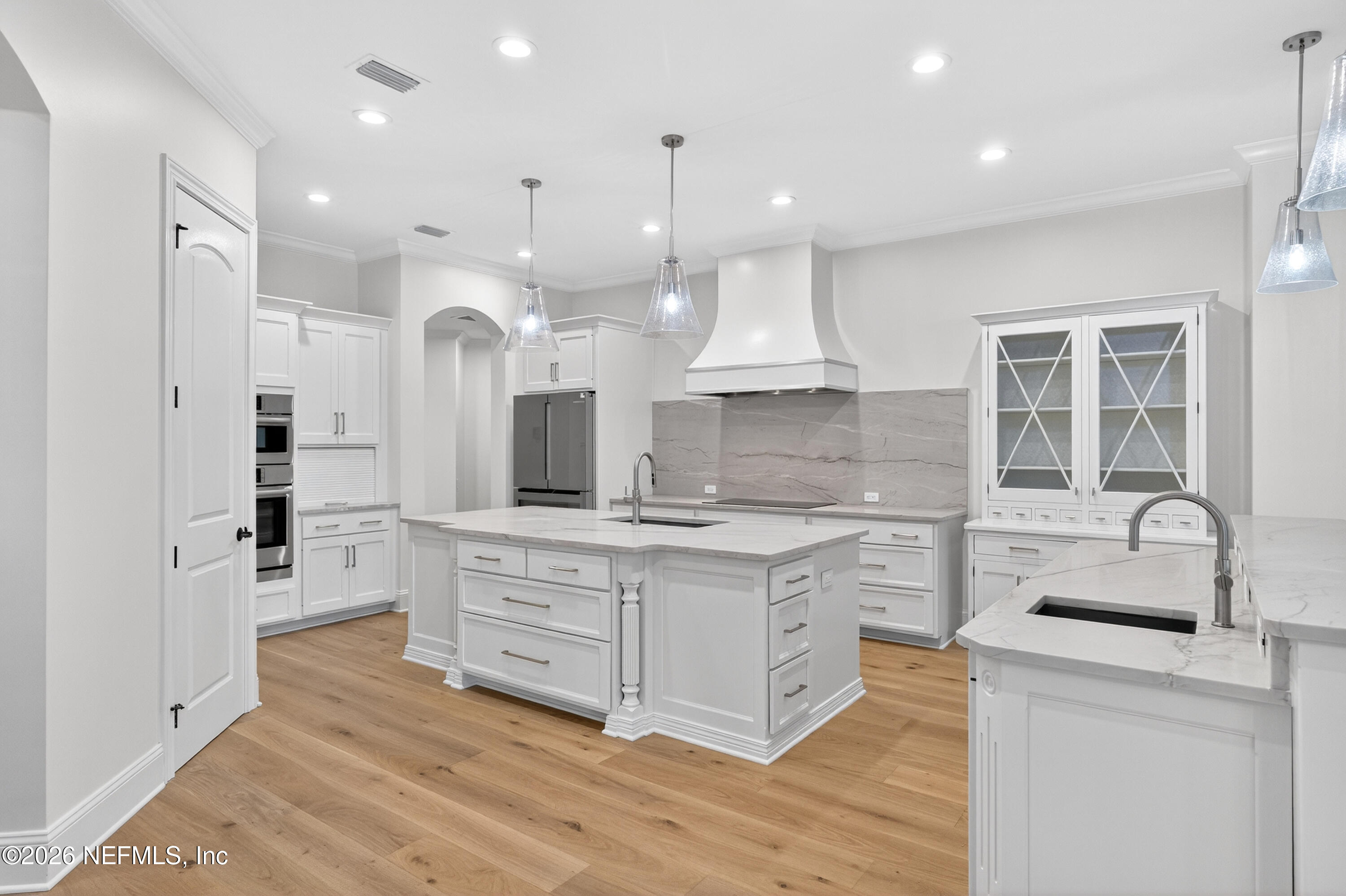 2648 OAKGROVE Avenue