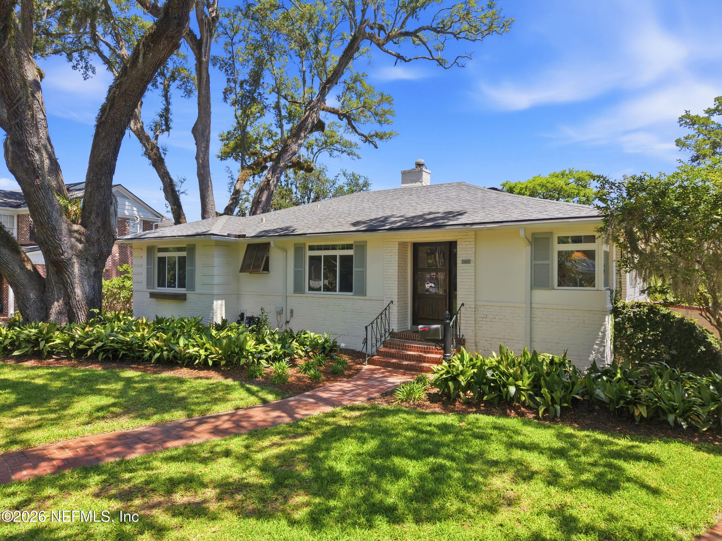 943 BROOKWOOD Road