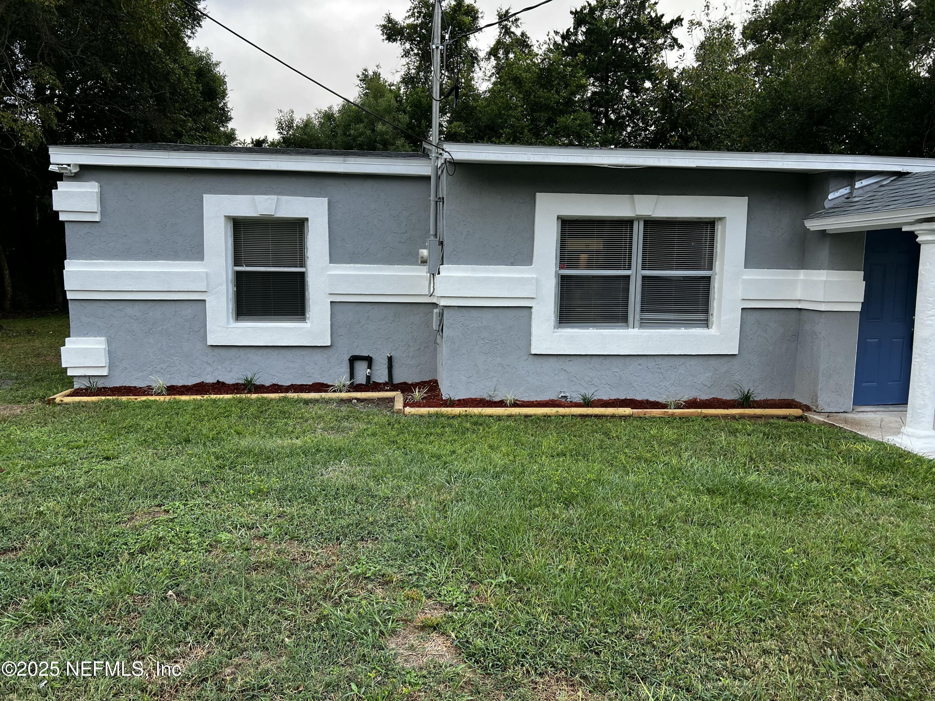 1826 FOREST HILLS Road