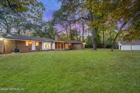 A home in Middleburg