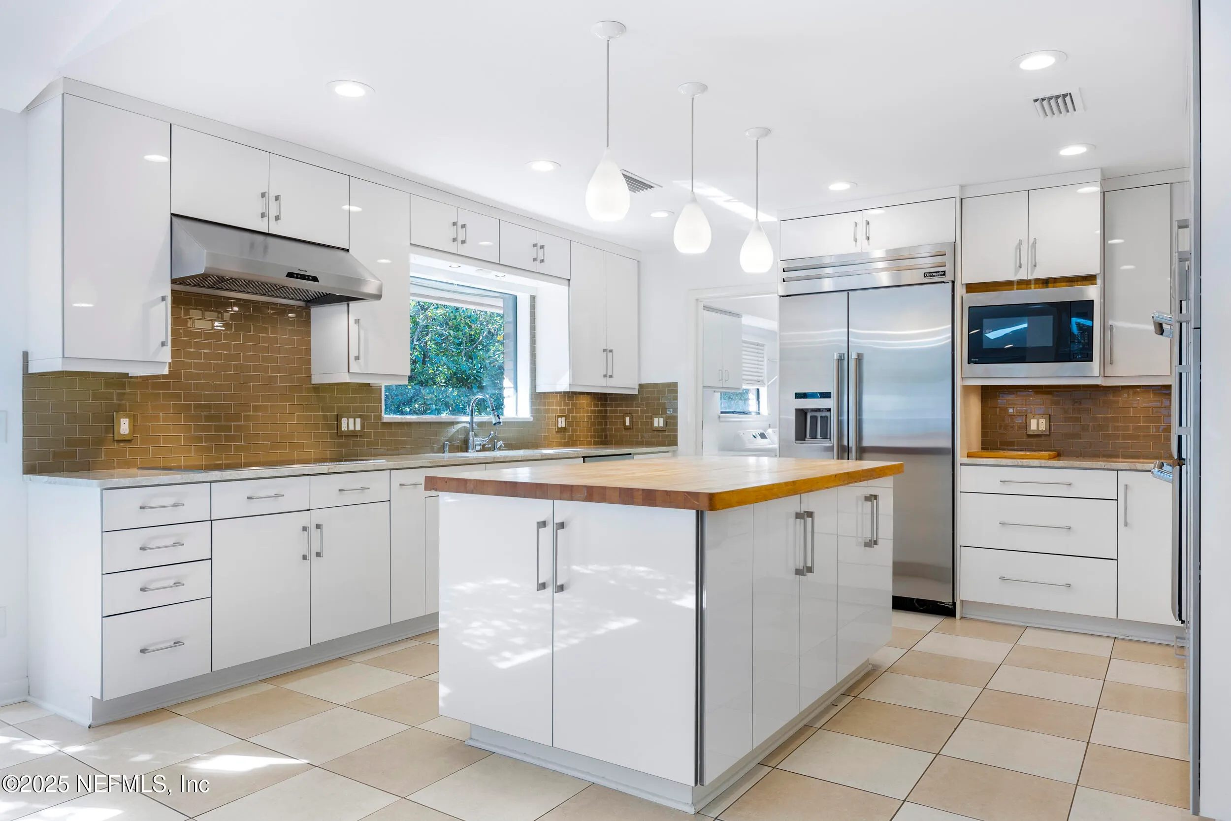 Jacksonville, Florida 32257, United States, 4 Bedrooms Bedrooms, ,3 BathroomsBathrooms,Residential,Pending,11482