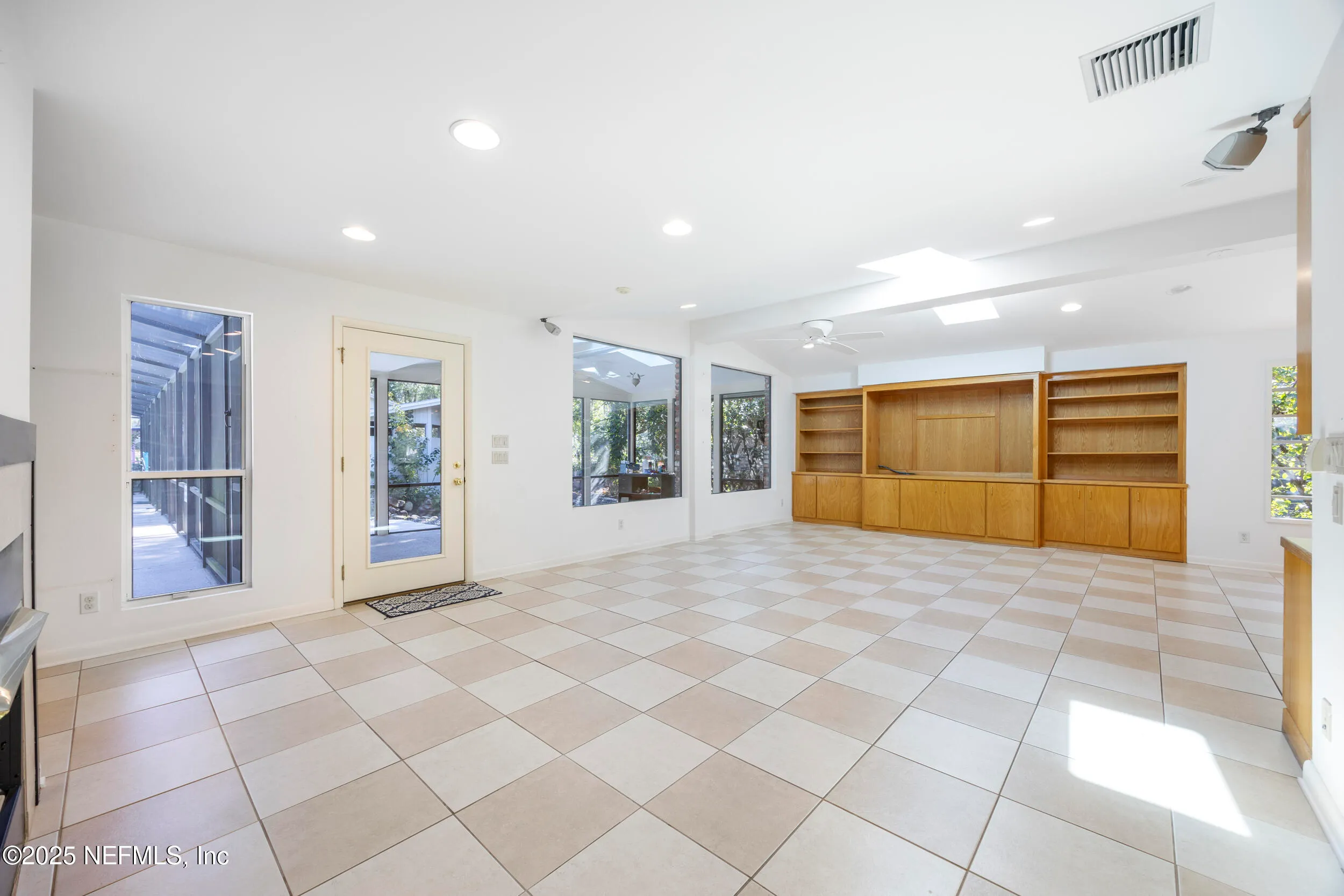 Jacksonville, Florida 32257, United States, 4 Bedrooms Bedrooms, ,3 BathroomsBathrooms,Residential,Pending,11482