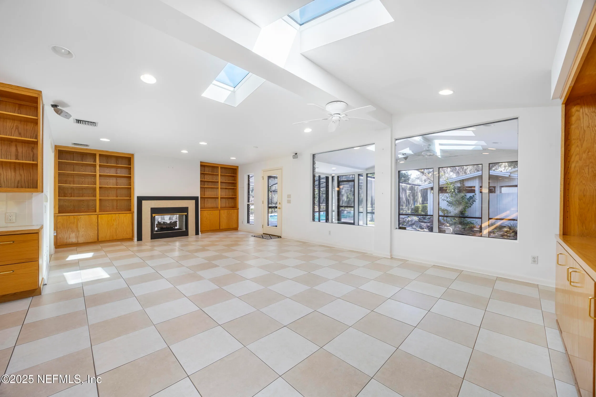 Jacksonville, Florida 32257, United States, 4 Bedrooms Bedrooms, ,3 BathroomsBathrooms,Residential,Pending,11482