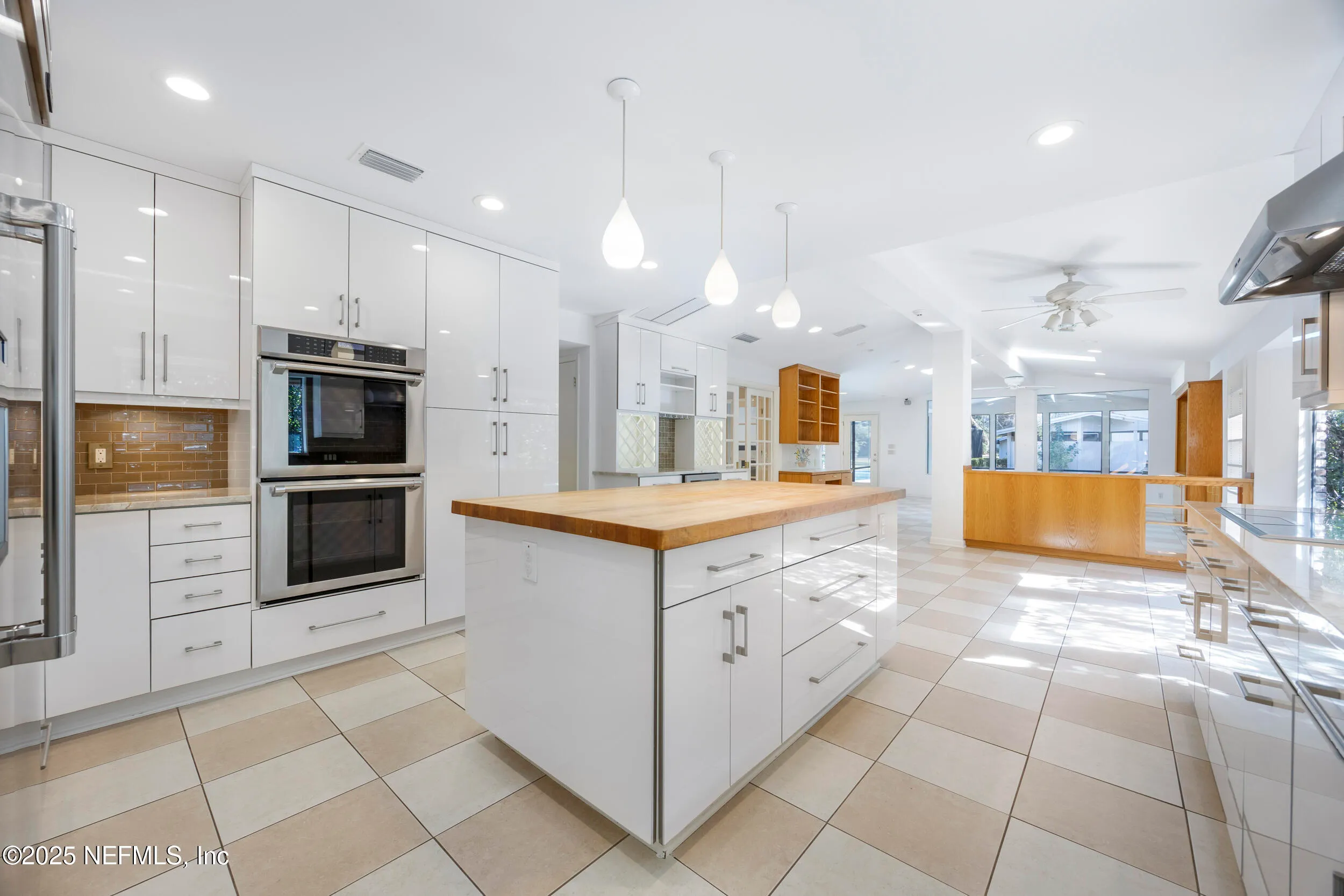 Jacksonville, Florida 32257, United States, 4 Bedrooms Bedrooms, ,3 BathroomsBathrooms,Residential,Pending,11482