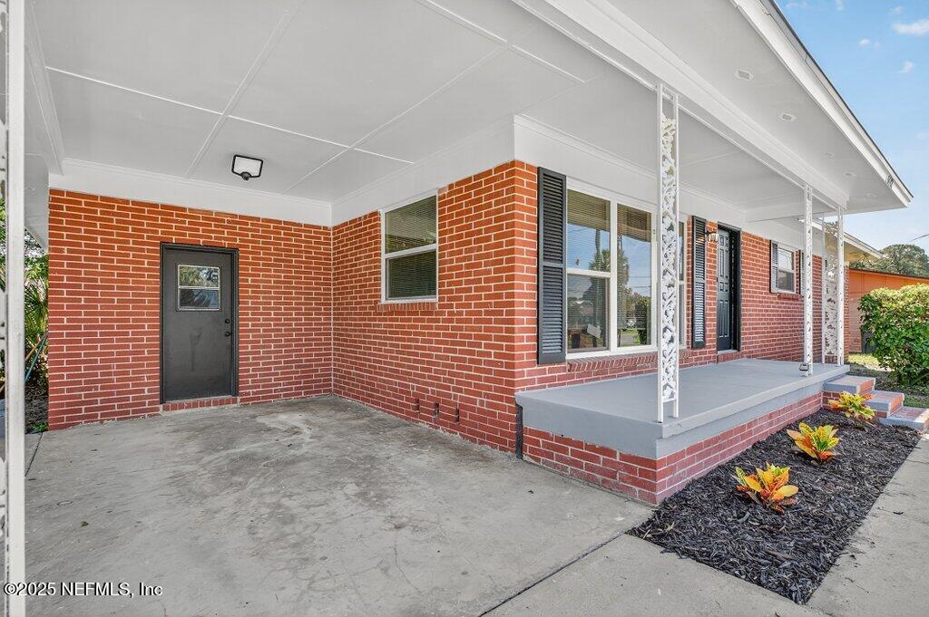 6647 MANHATTAN Drive