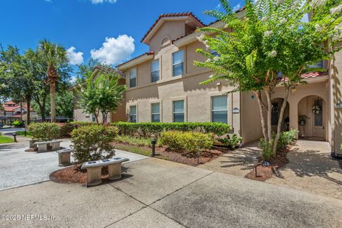 3815 LA VISTA Circle Jacksonville FL 32217