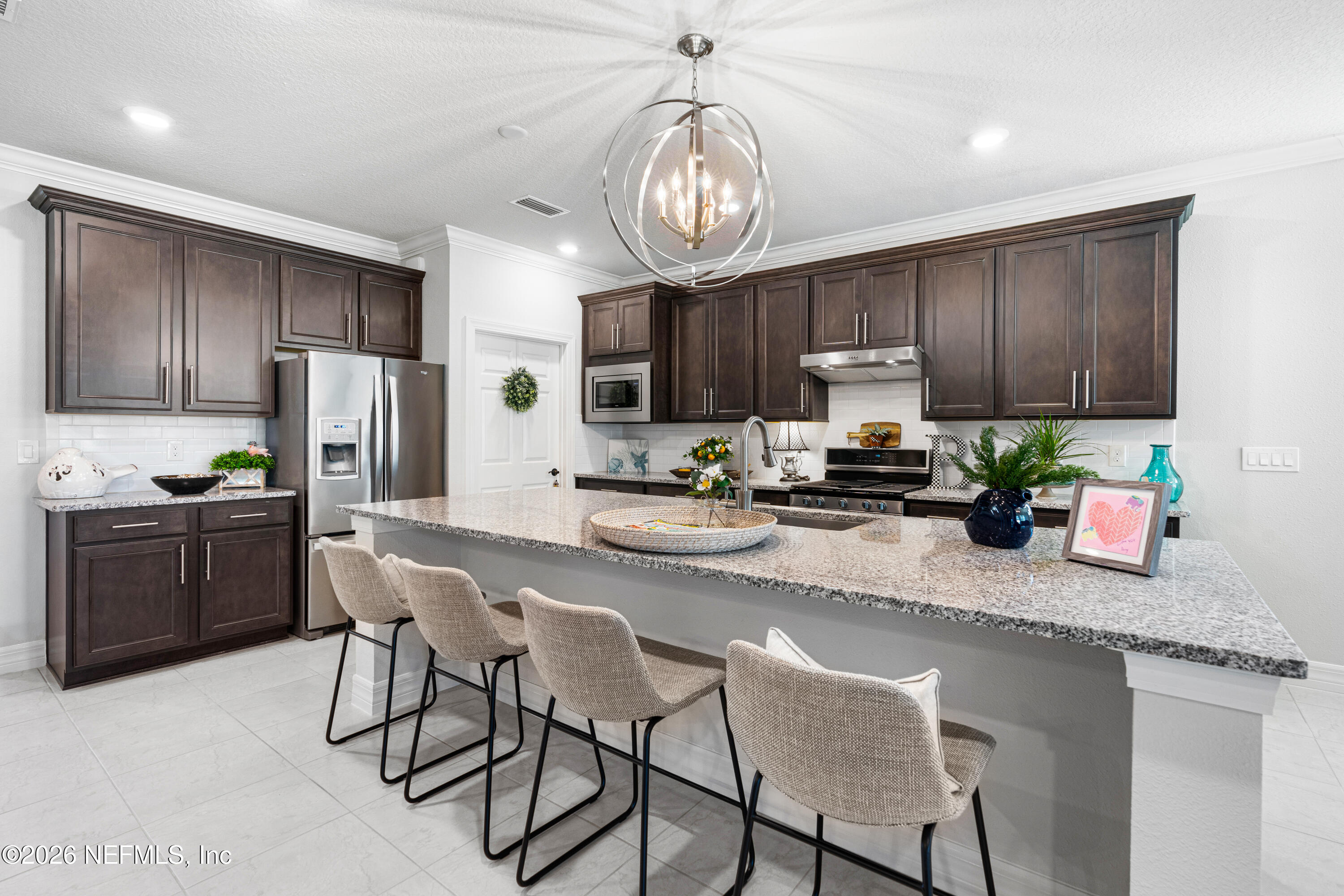 203 COUNTRY BROOK Avenue