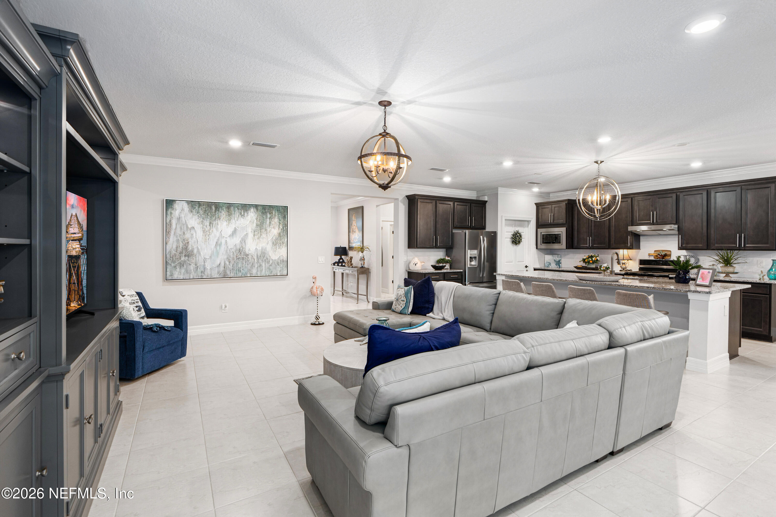 203 COUNTRY BROOK Avenue