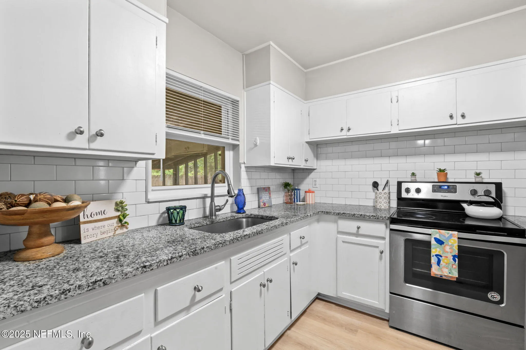 Jacksonville, Florida 32210, United States, 3 Bedrooms Bedrooms, ,1 BathroomBathrooms,Residential,Pending,124582