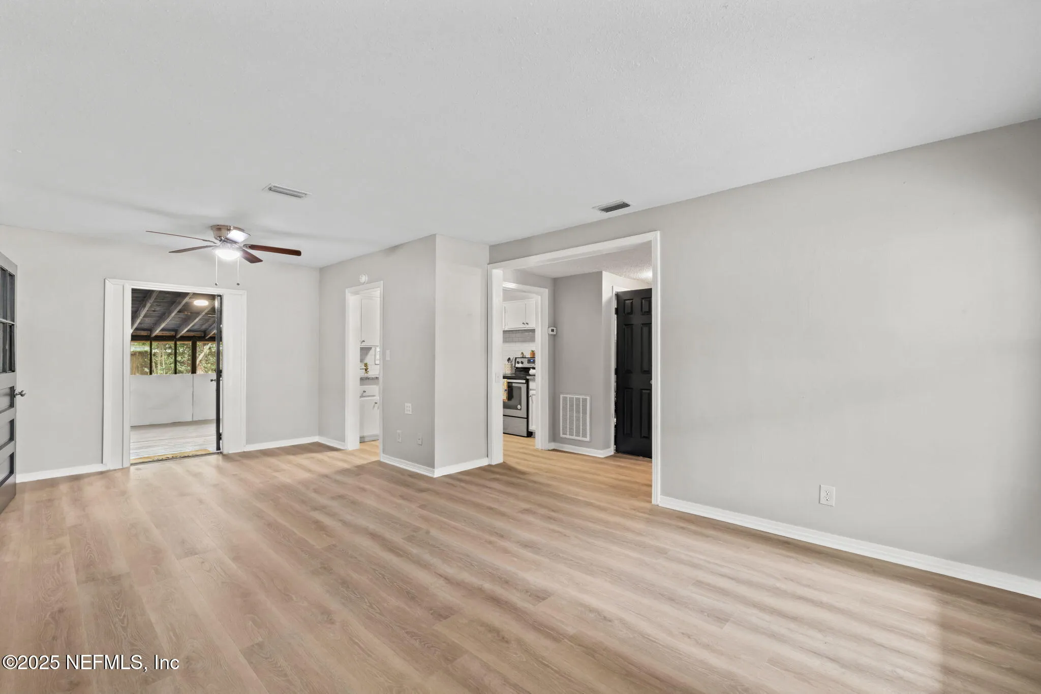 Jacksonville, Florida 32210, United States, 3 Bedrooms Bedrooms, ,1 BathroomBathrooms,Residential,Pending,124582