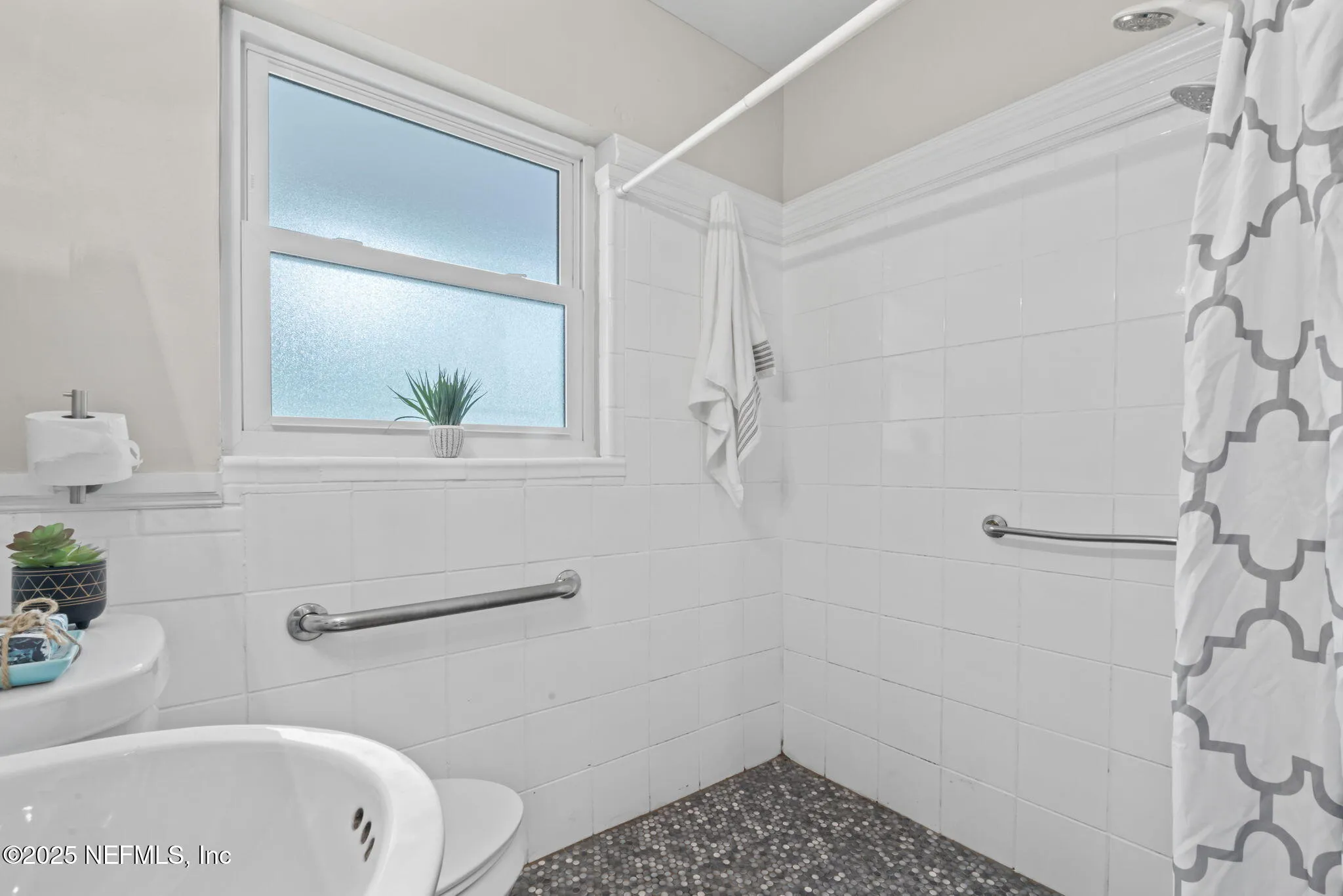 Jacksonville, Florida 32210, United States, 3 Bedrooms Bedrooms, ,1 BathroomBathrooms,Residential,Pending,124582