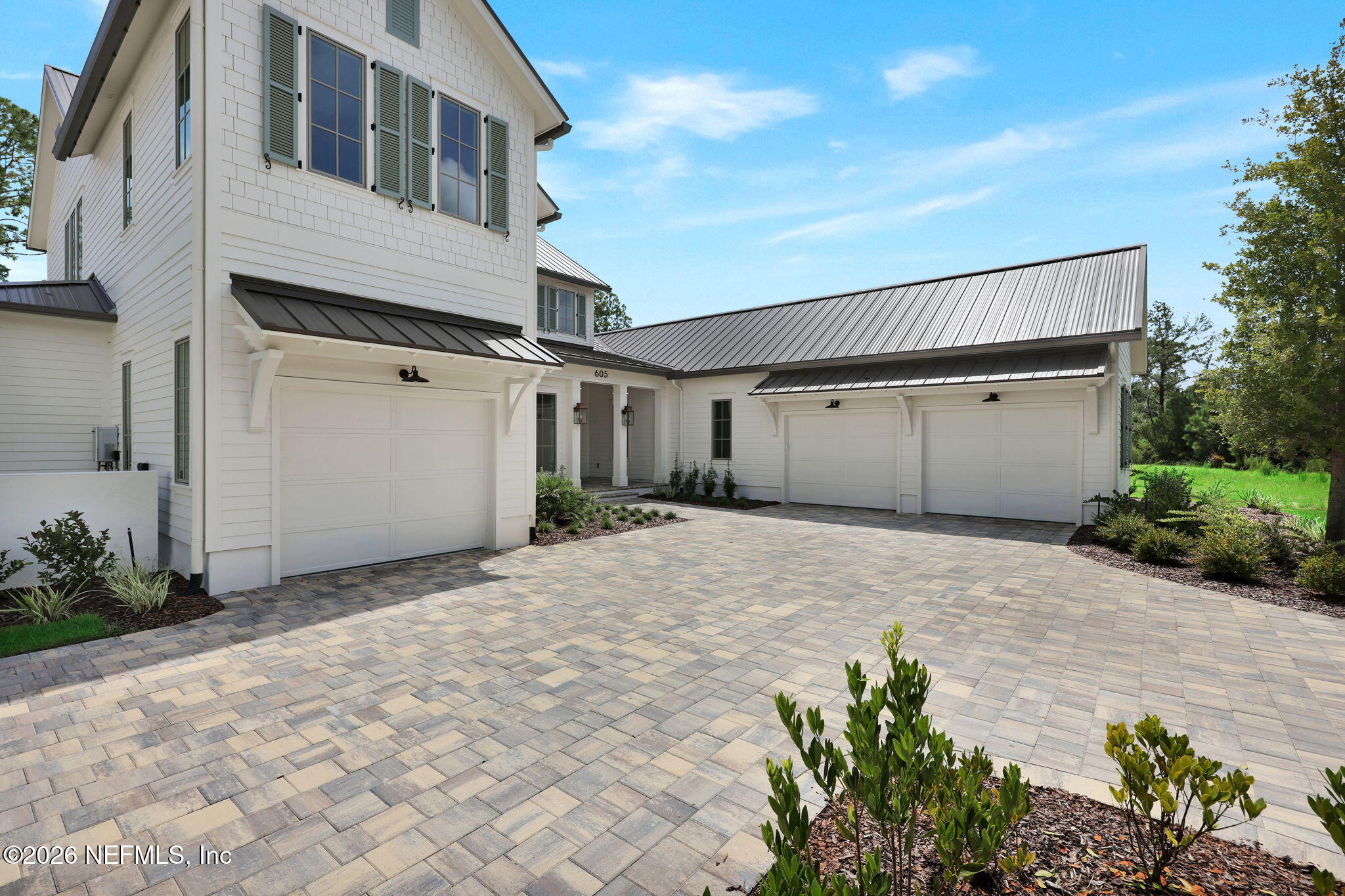 605 SHELL RIDGE Lane