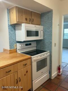 1565 LE BARON Avenue