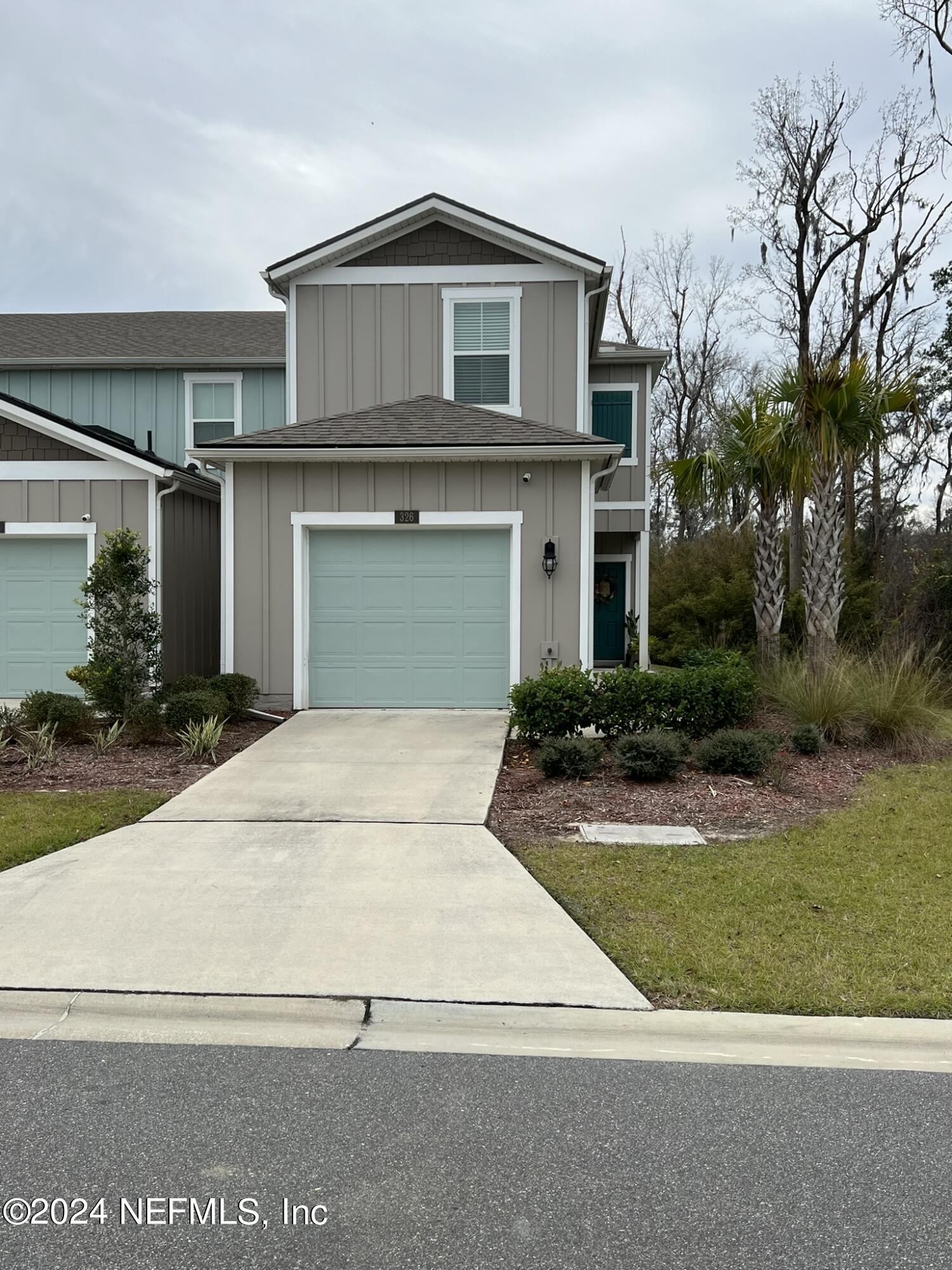 Jacksonville, FL home for sale located at 326 Aralia Lane, Jacksonville, FL 32216