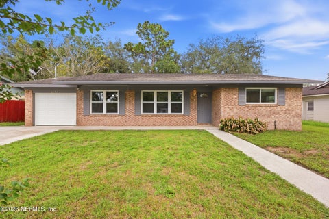 Photo of 6151 DEEPWOOD Drive W, Jacksonville, FL 32244 (MLS # 2166254)