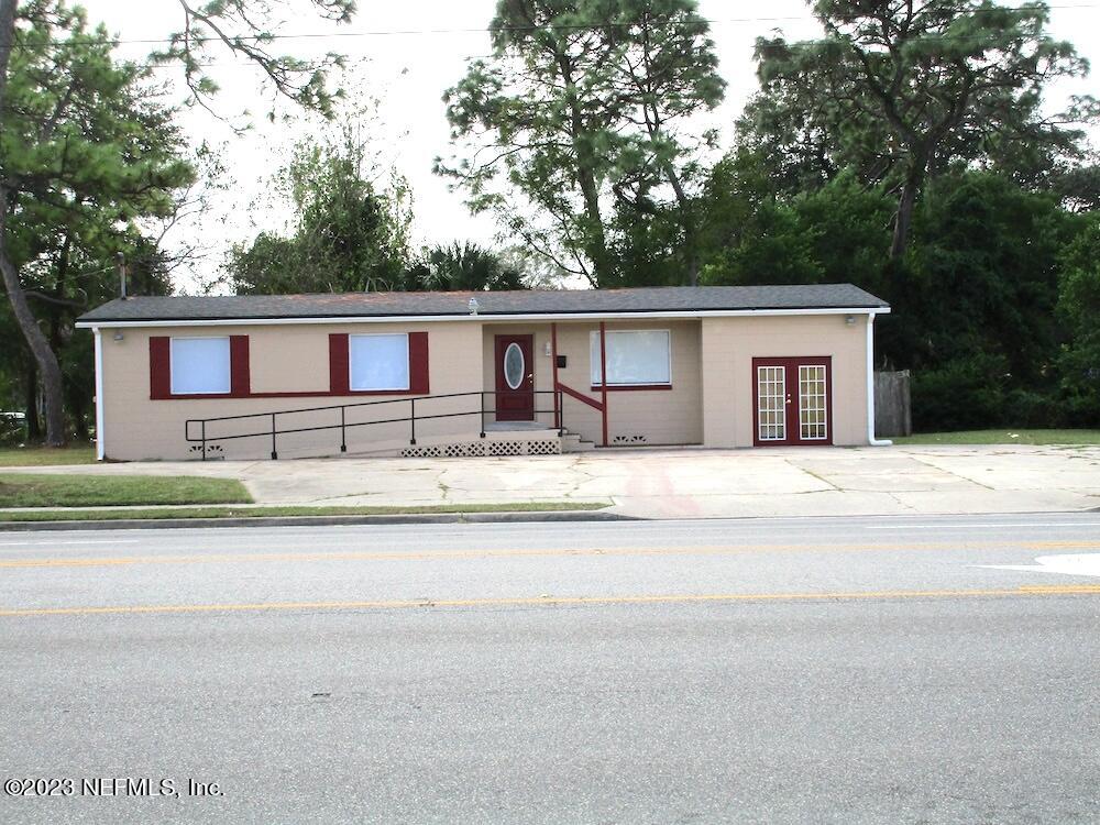 Jacksonville, FL home for sale located at 7120 MERRILL Road, Jacksonville, FL 32277
