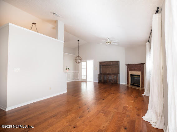 423 LA RESERVE Circle