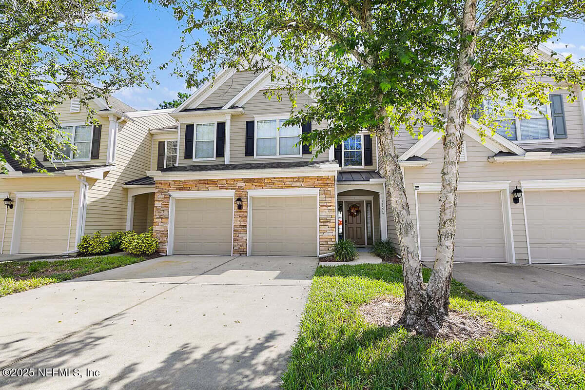 11079 CASTLEMAIN Circle E