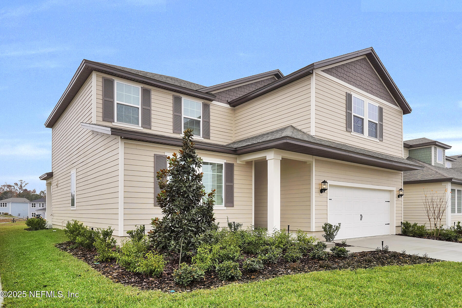 2082 FEATHEREDGE Way