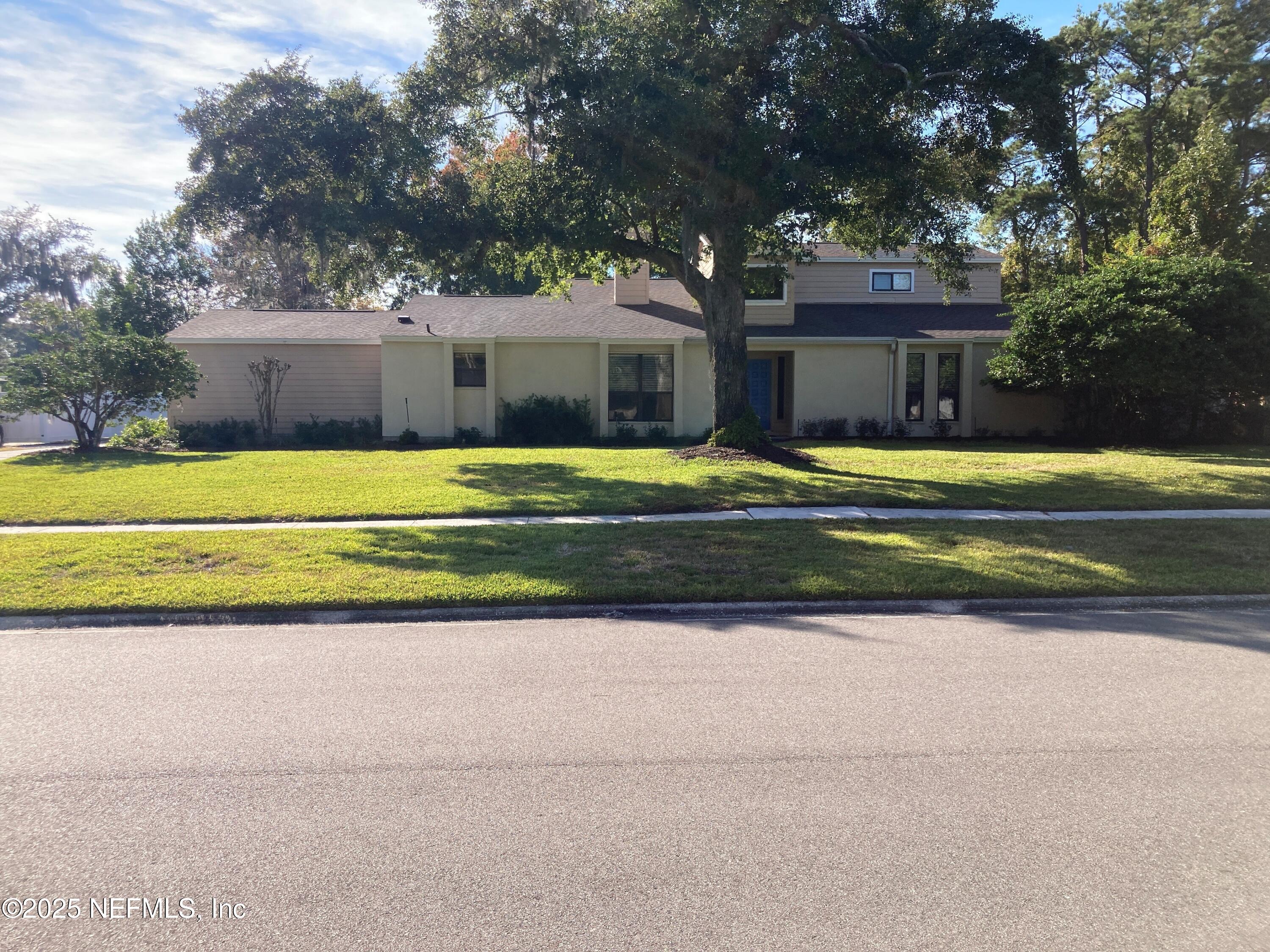 2764 ADMIRALS WALK Drive E