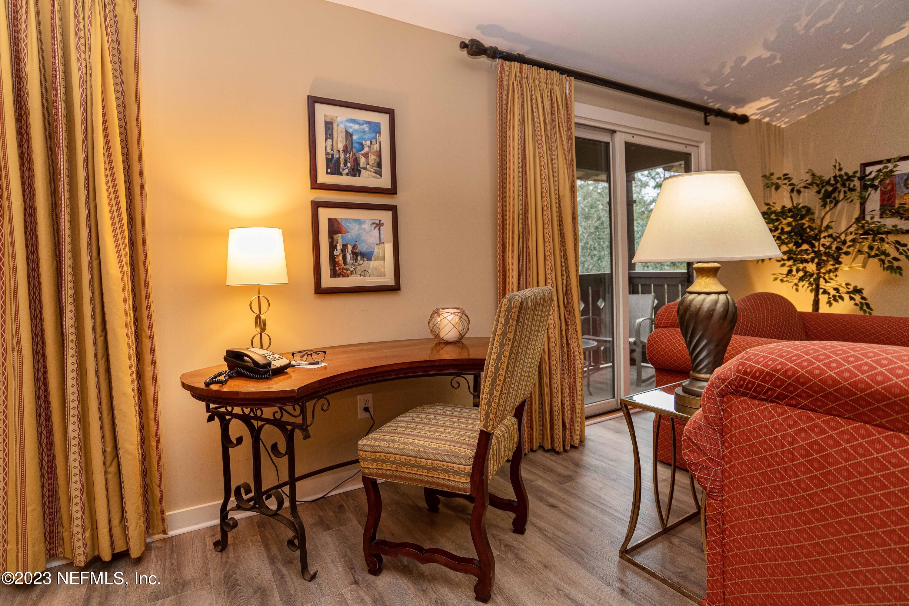 965 REGISTRY Boulevard 309