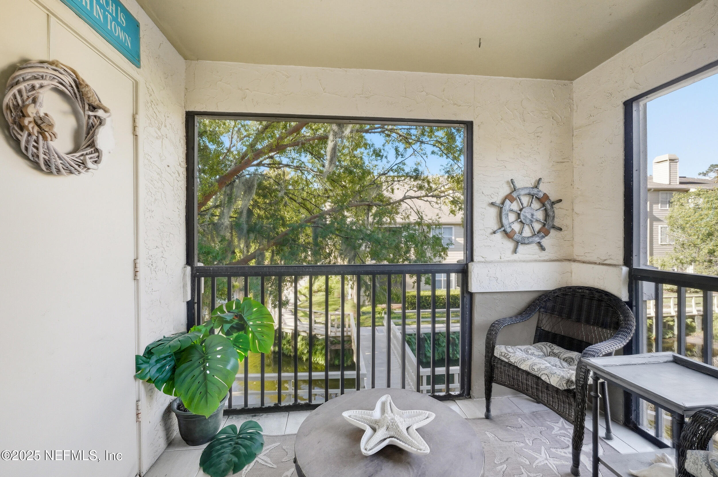 29 ARBOR CLUB Drive 216