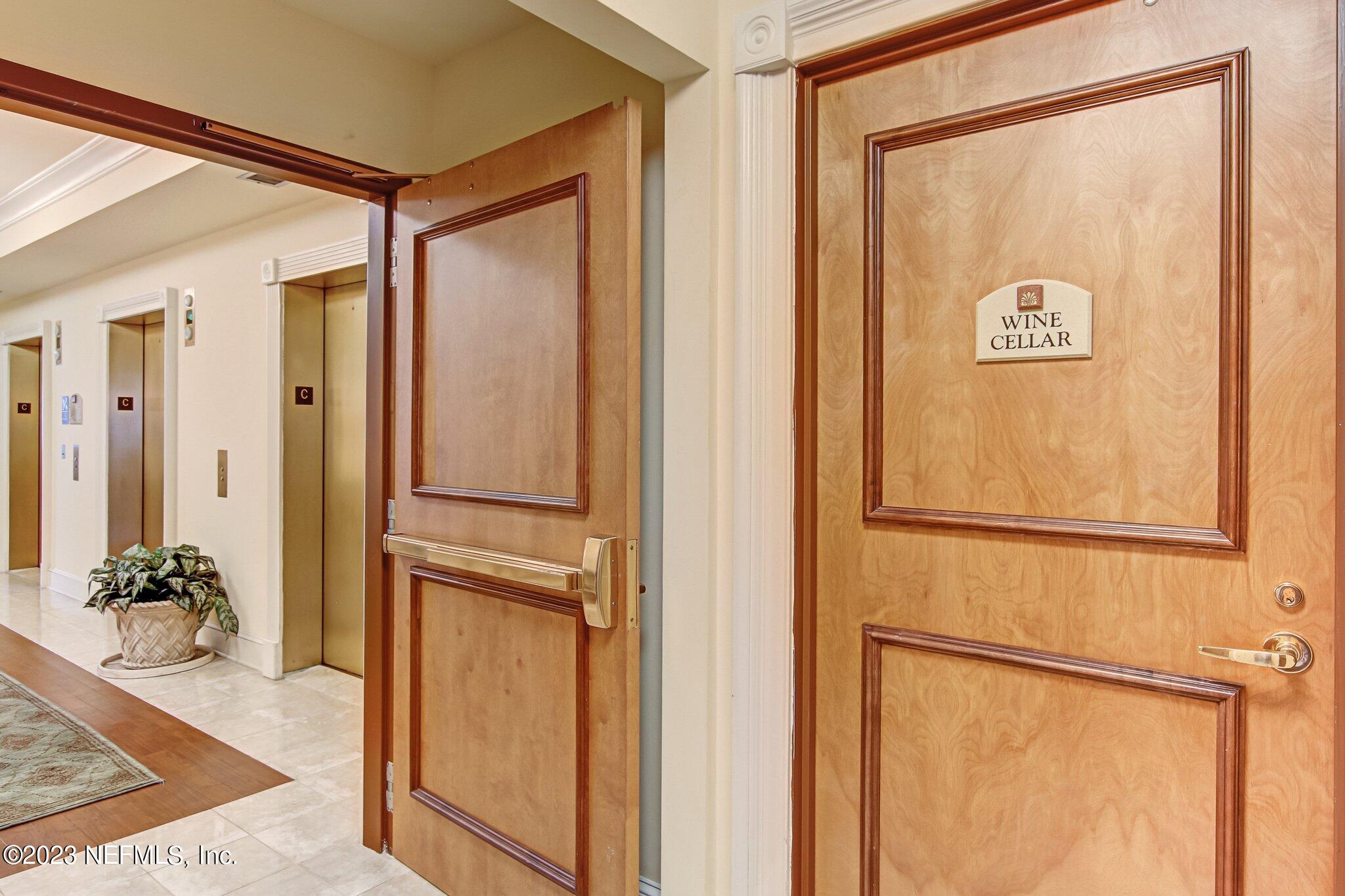 Jacksonville, Florida 32202, United States, 2 Bedrooms Bedrooms, ,2 BathroomsBathrooms,Residential,Active,69010