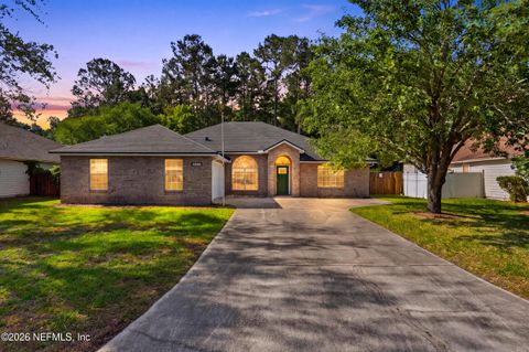 Photo of 7735 ORTEGA BLUFF Parkway, Jacksonville, FL 32244 (MLS # 2143434)