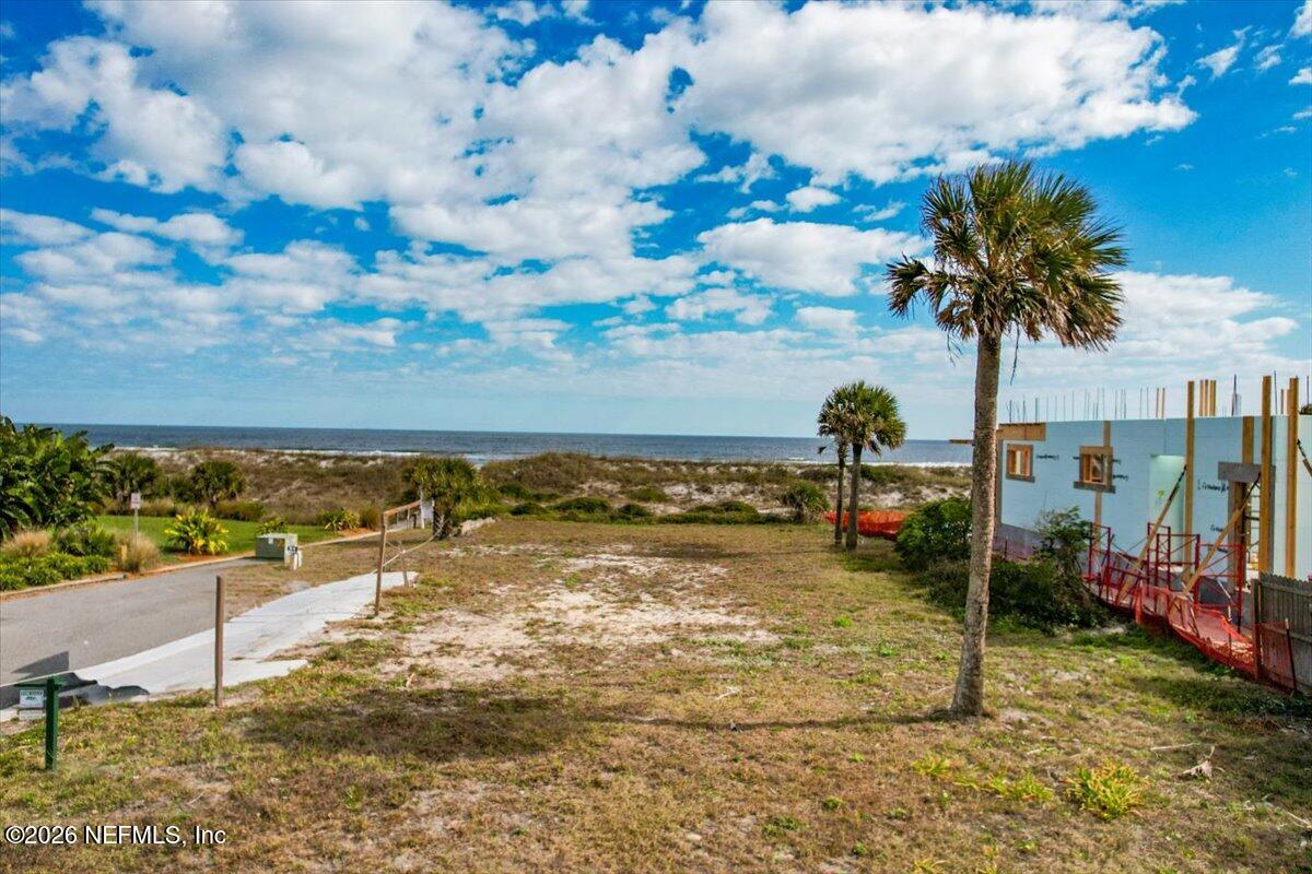 1102 OCEANFRONT