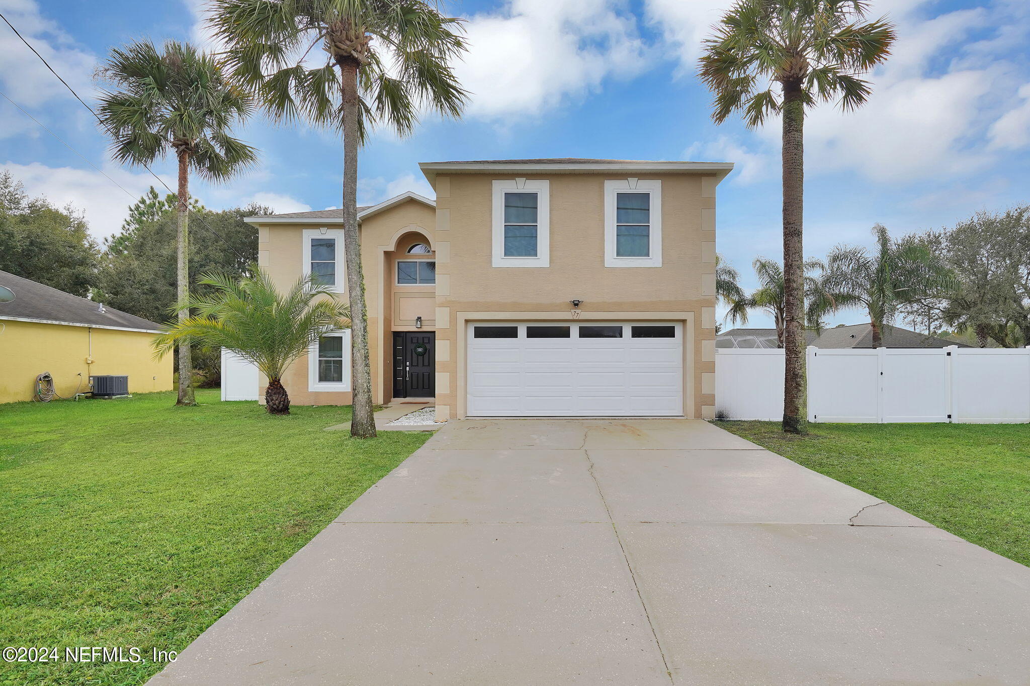 Palm Coast, FL home for sale located at 77 LONDON Drive, Palm Coast, FL 32137