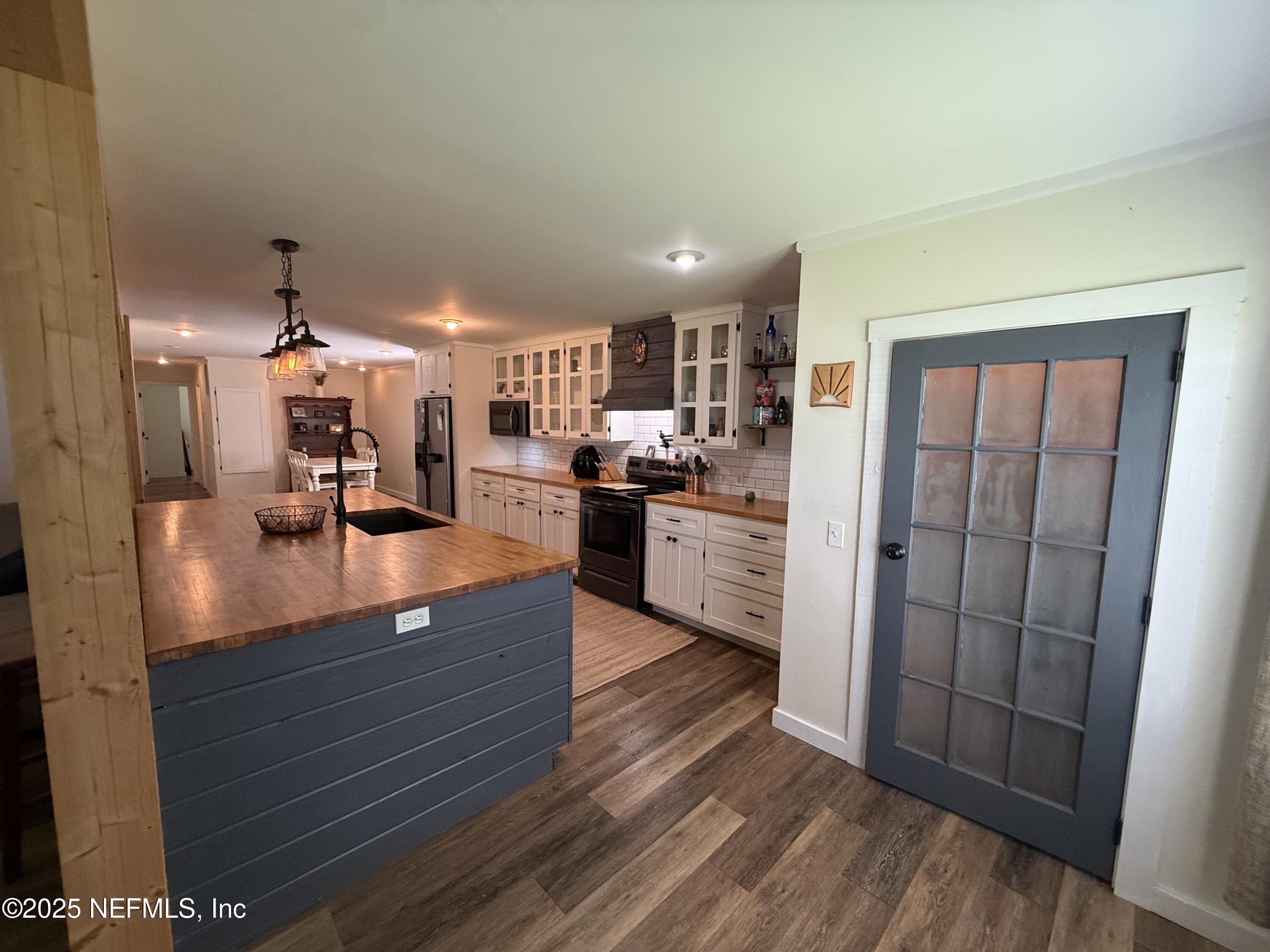 500 N HORSESHOE Road