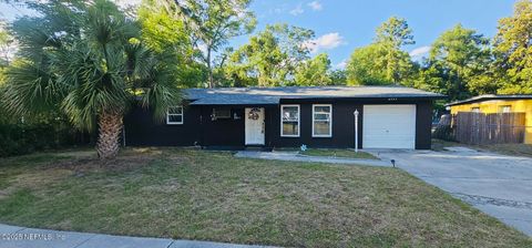 2555 TULSA Road N Jacksonville FL 32218