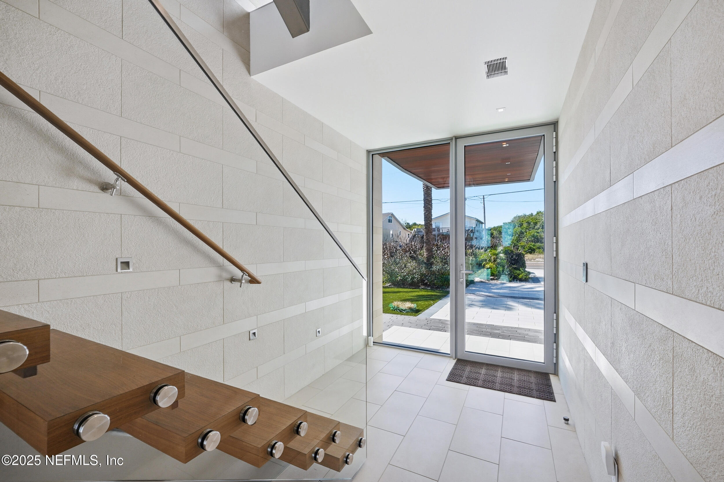 2498/2500 S FLETCHER Avenue