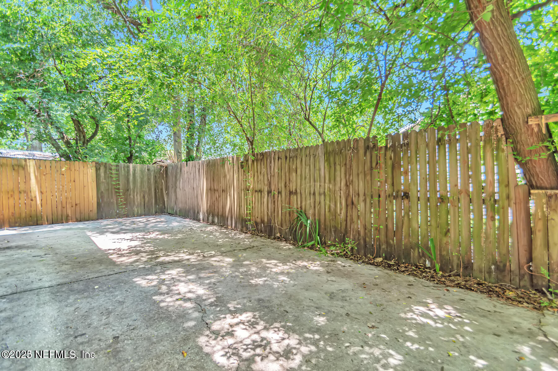 1359 W 31ST Street