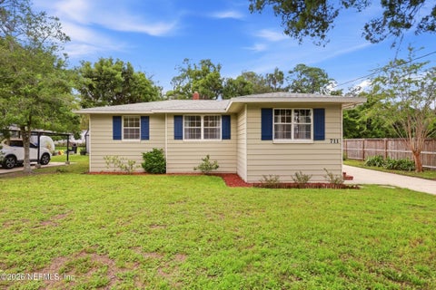 Photo of 711 VALLEY FORGE Road, Jacksonville, FL 32208 (MLS # 2165276)