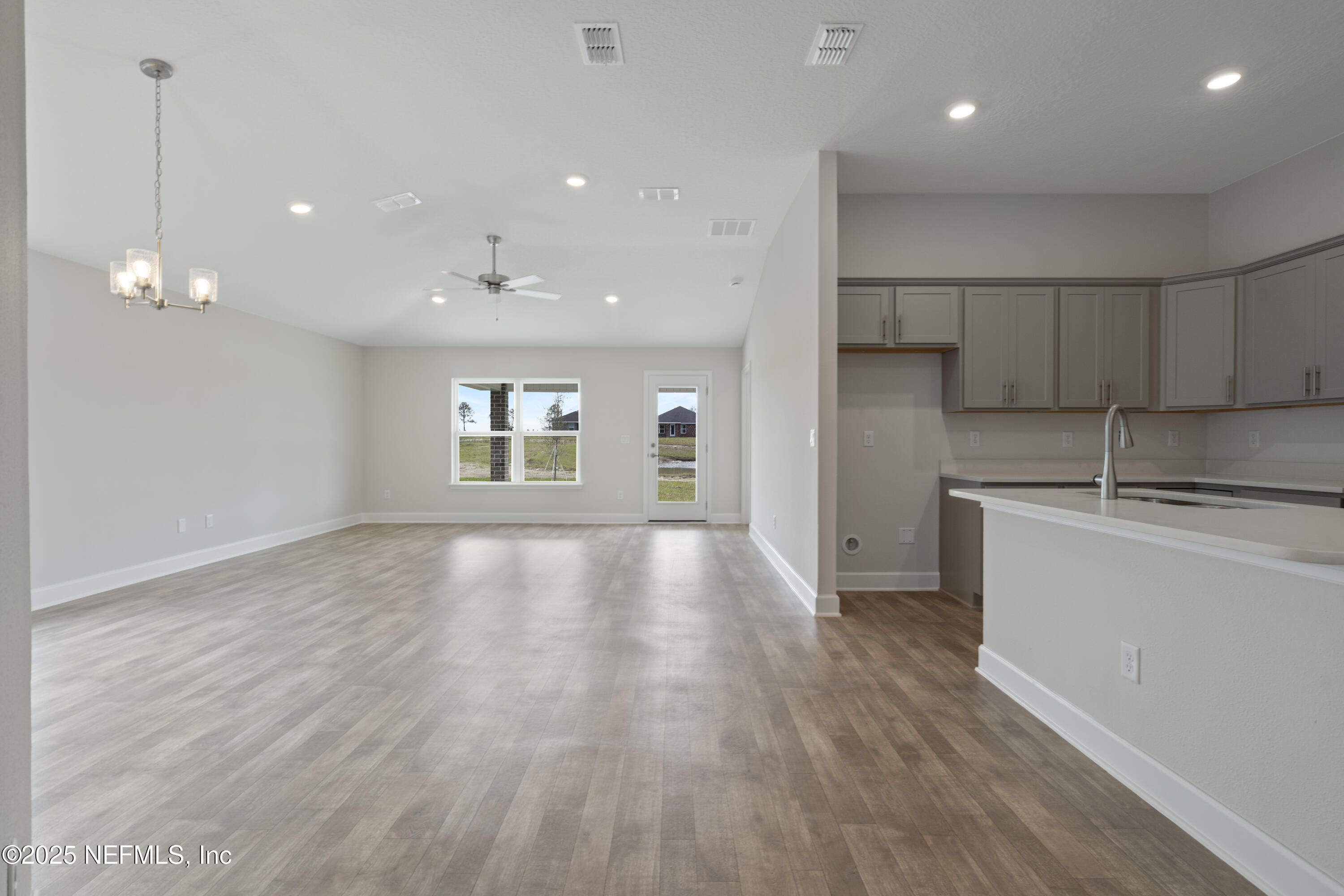 3111 FOREST VIEW Lane